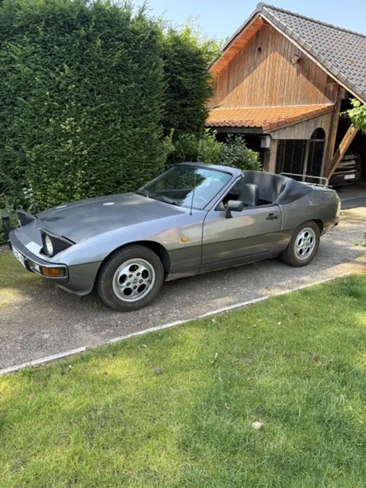 Porsche 924 oldtimer cabriolet, foto 1