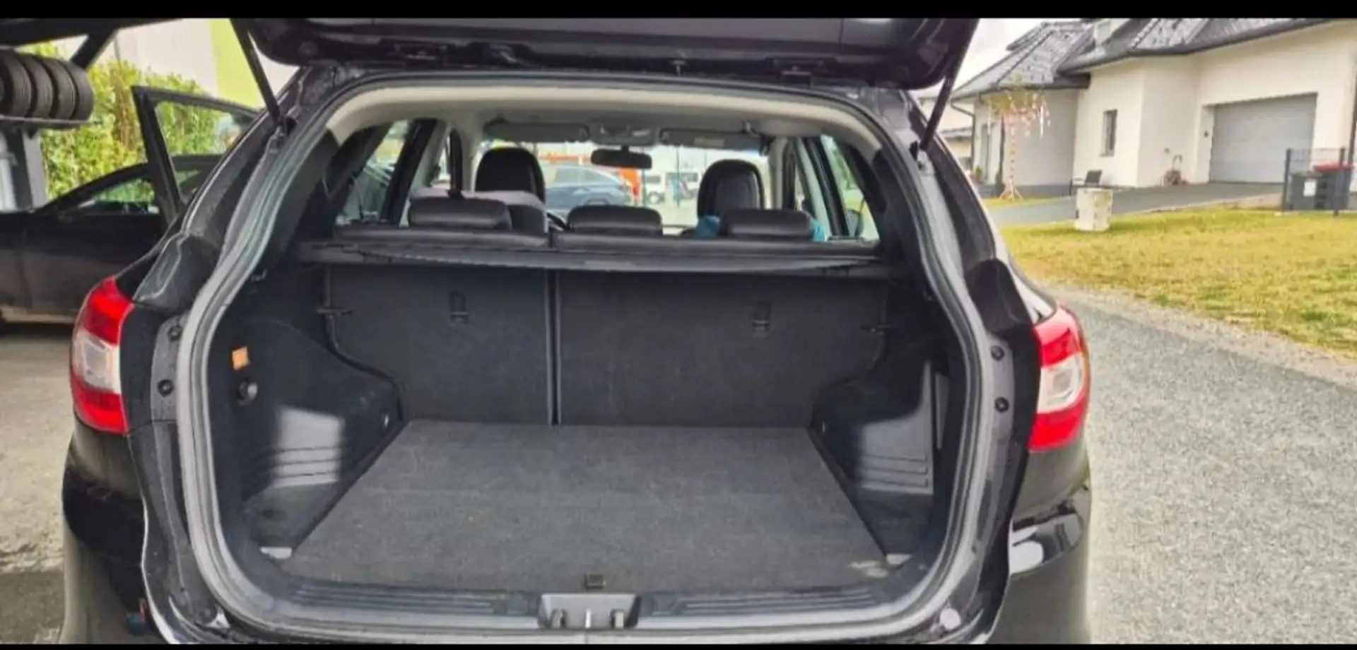 Hyundai iX35 1,7 CRDi GO Fekete - 2