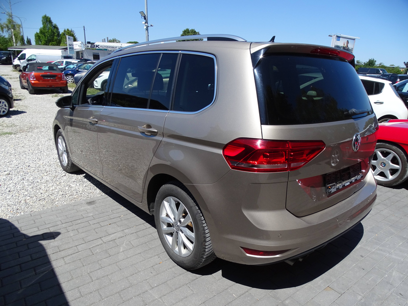 Volkswagen Touran Highline BMT/Start-Stopp DSG **LED / NAVI / KAMERA / WIPPEN** — photo 3