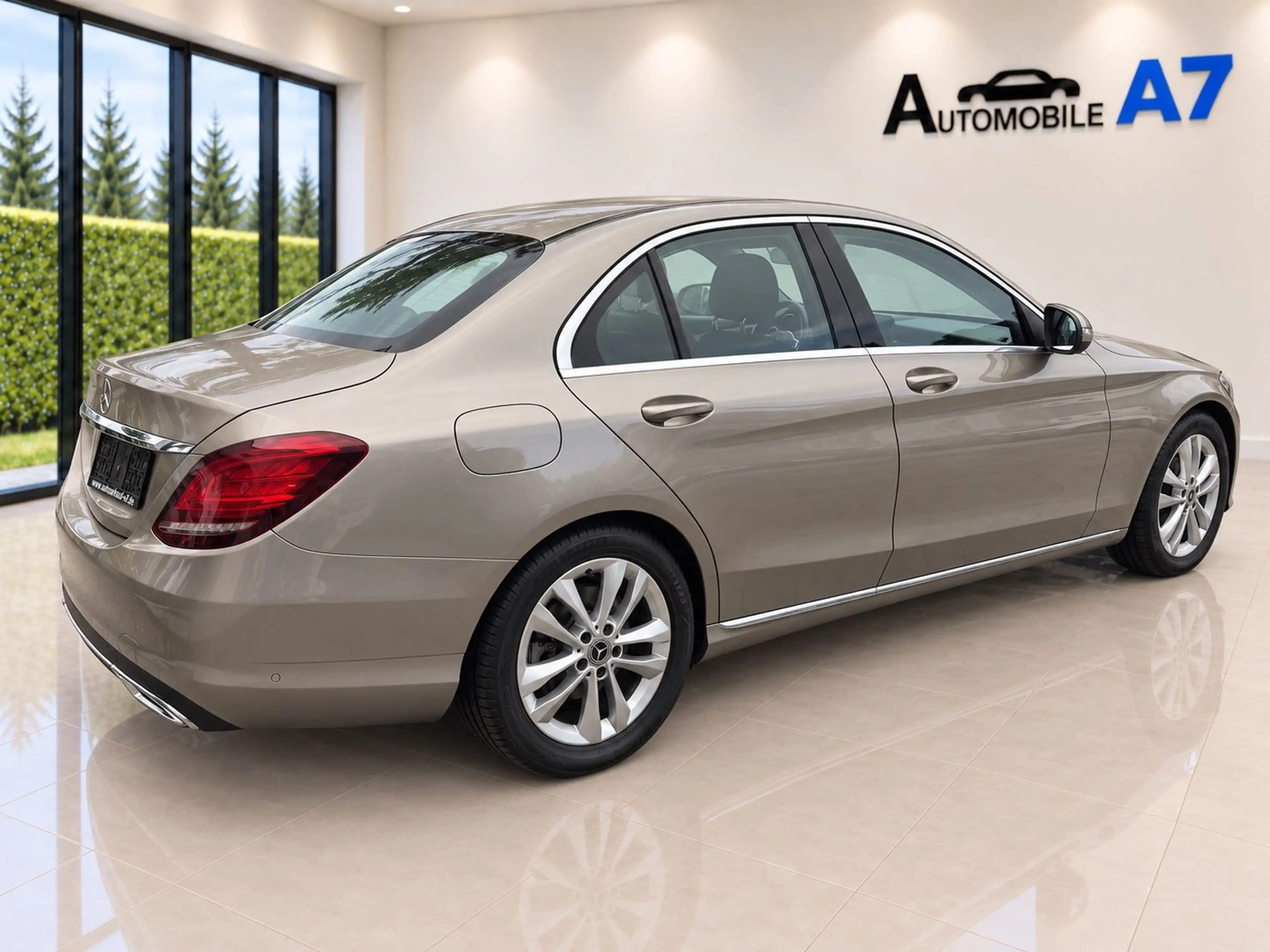 Mercedes-Benz C 300 9G-TRONIC Avantgarde — photo 5