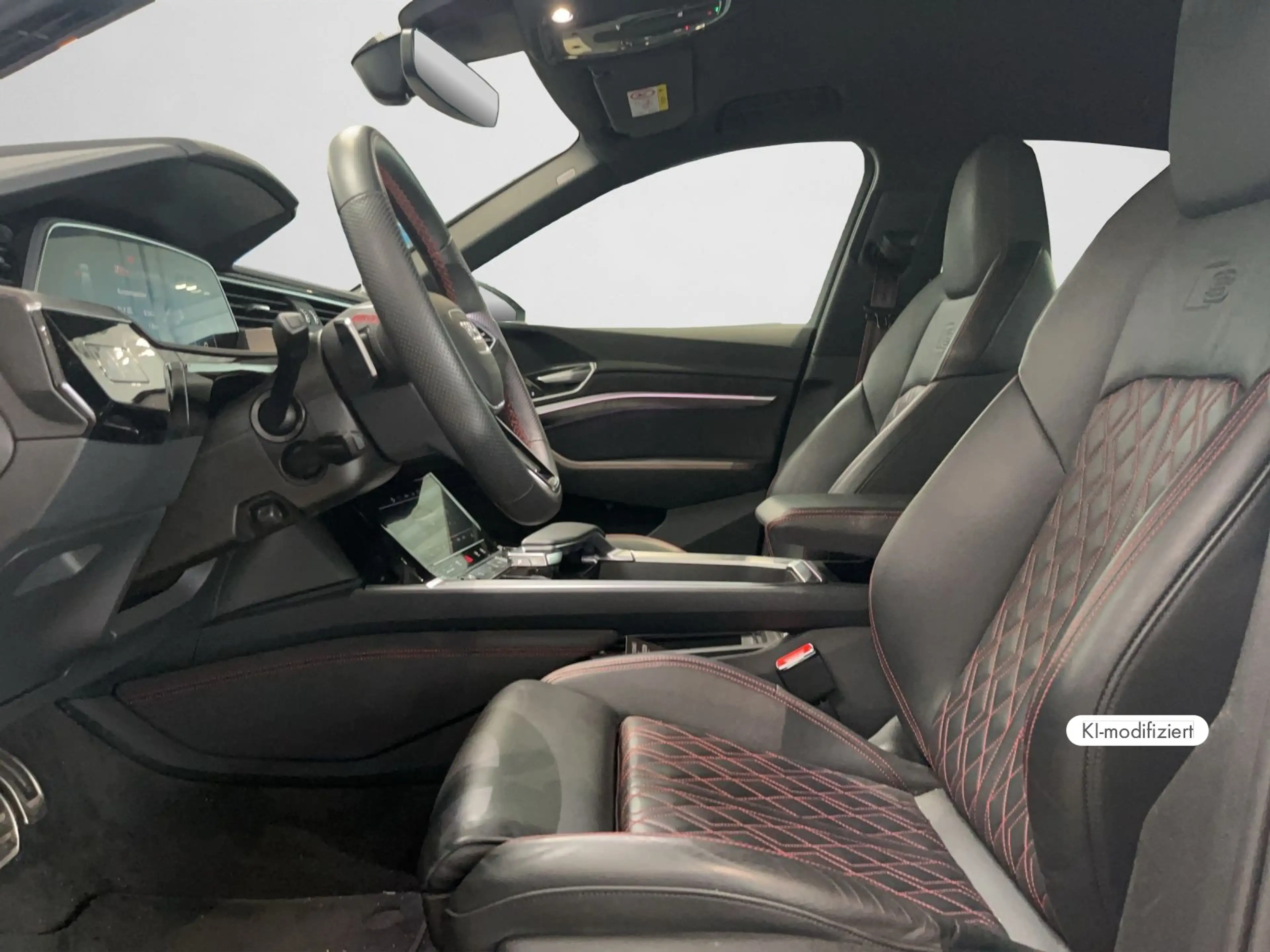 Audi Q8 e-tron S line 55 e-tron quattro 300 — photo 12