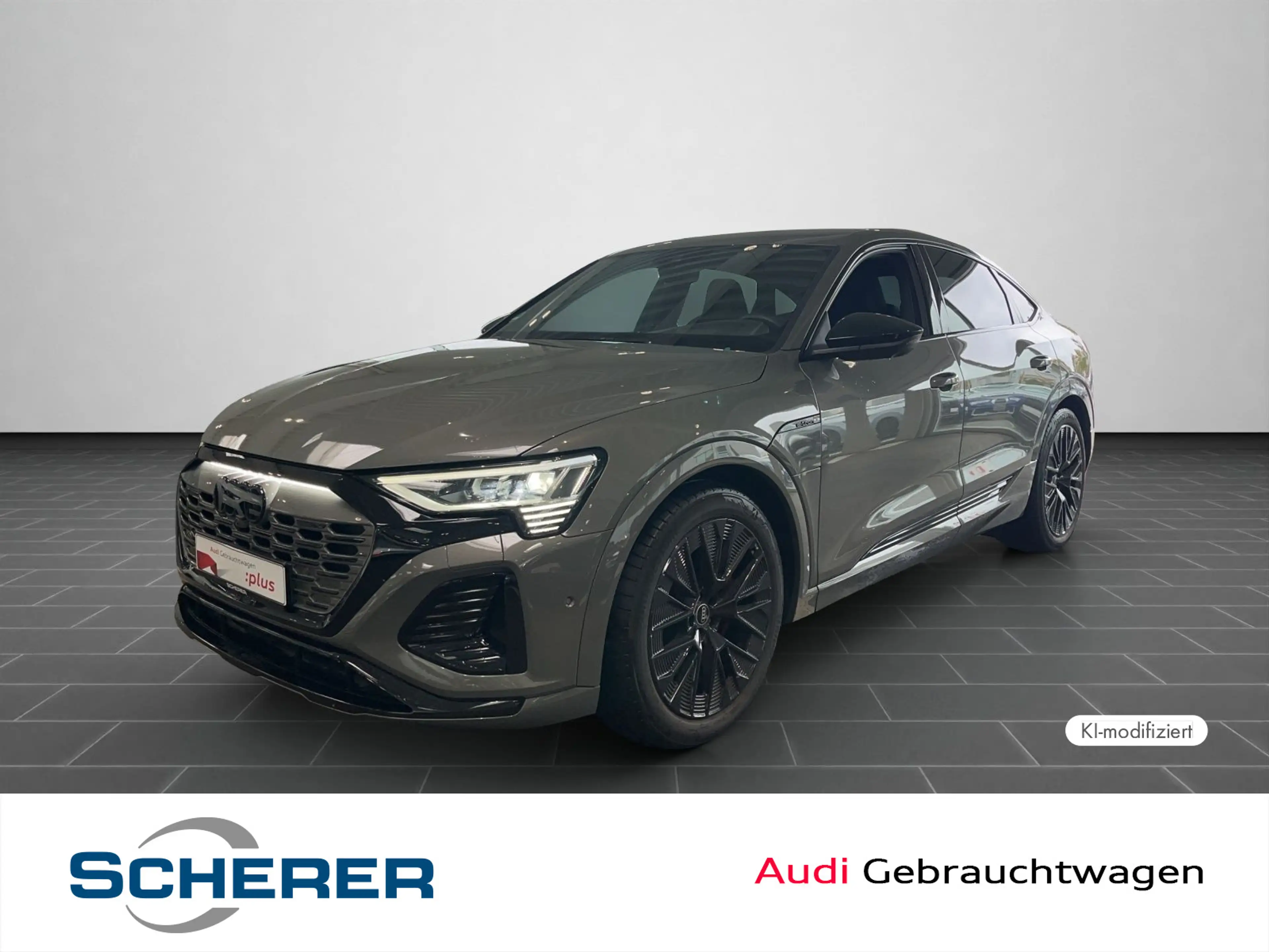 Audi Q8 e-tron S line 55 e-tron quattro 300