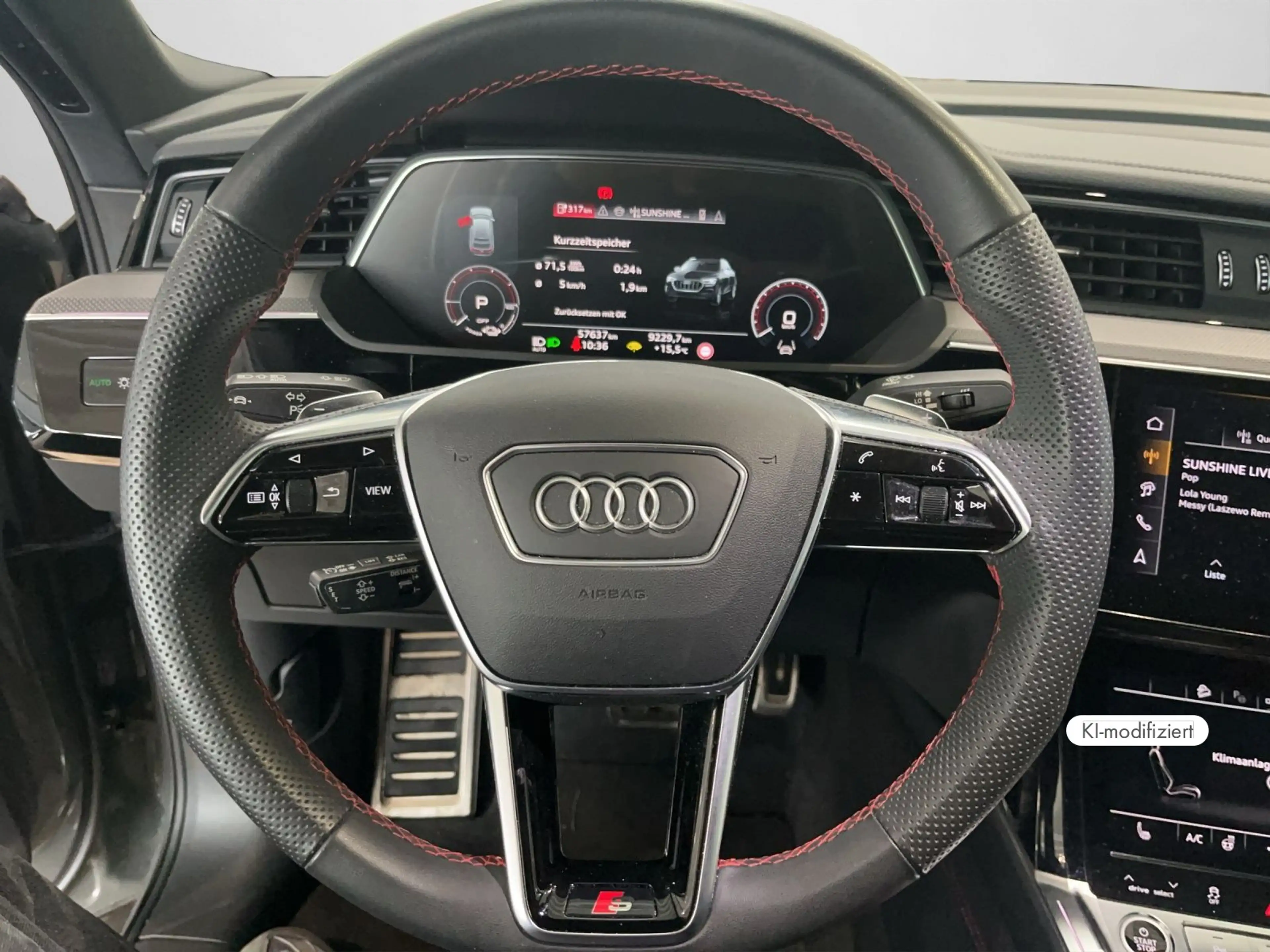 Audi Q8 e-tron S line 55 e-tron quattro 300 — photo 9