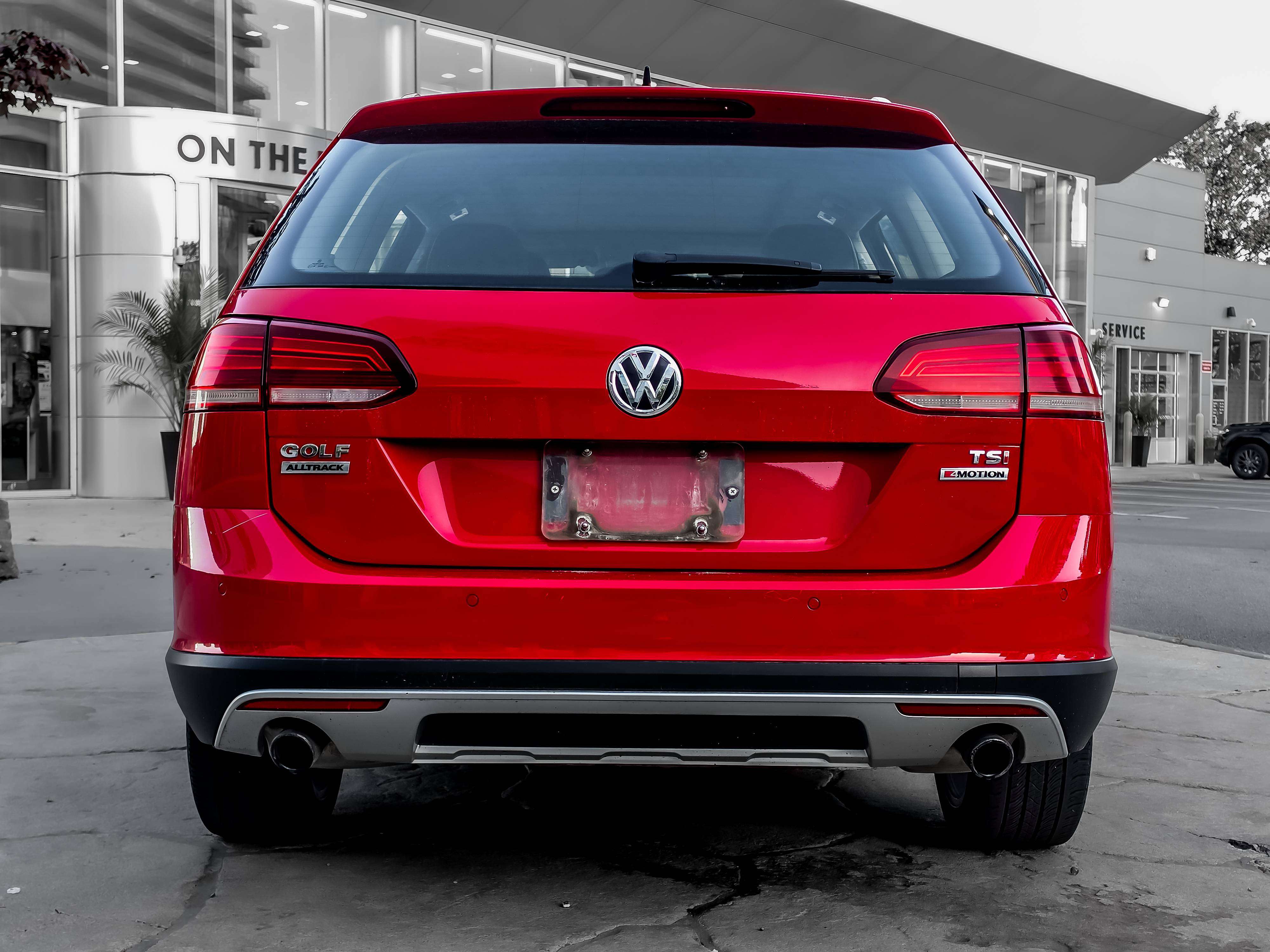 used 2018 Volkswagen Golf car, priced at $21,495