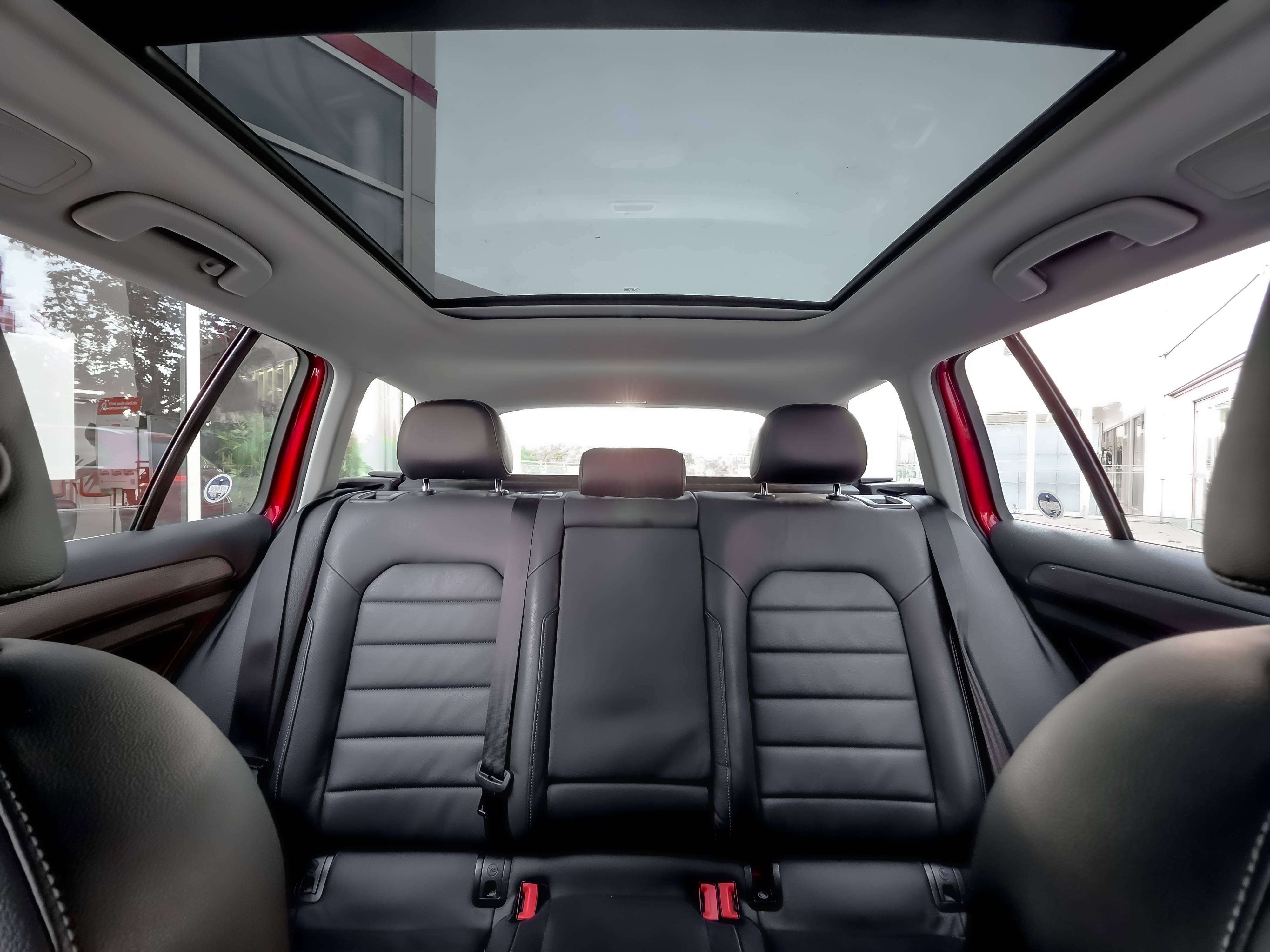 used 2018 Volkswagen Golf car, priced at $21,495
