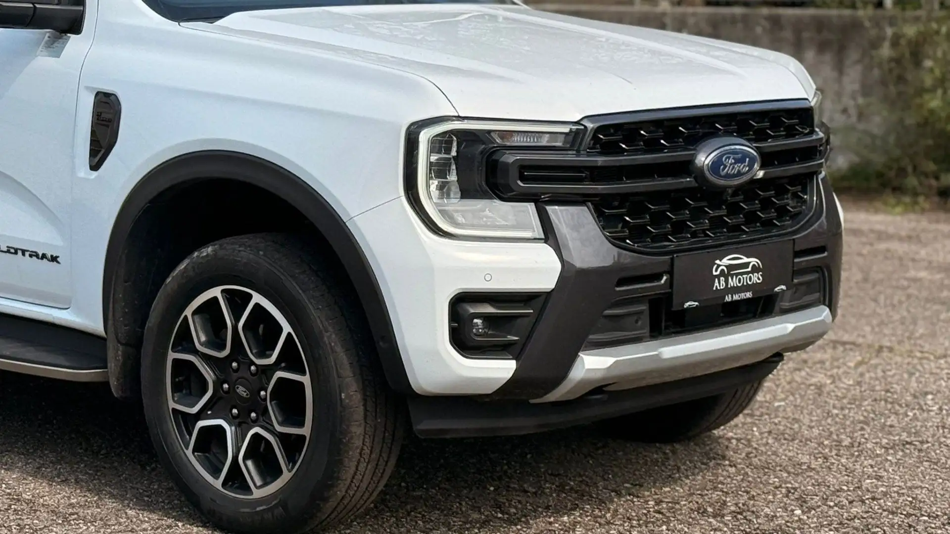Ford Ranger 2.0 EcoBlue Wildtrack e-4WD Doppelkabine (E Weiß - 2