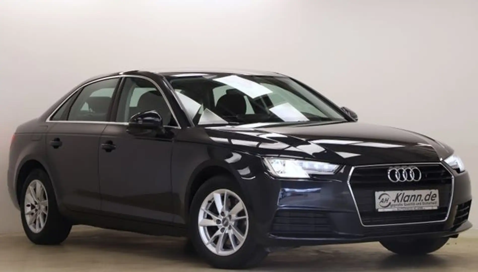 Audi A4 2.0 TFSI 190 PS Basis Ultra Xenon R-Cam Navi Blau - 1