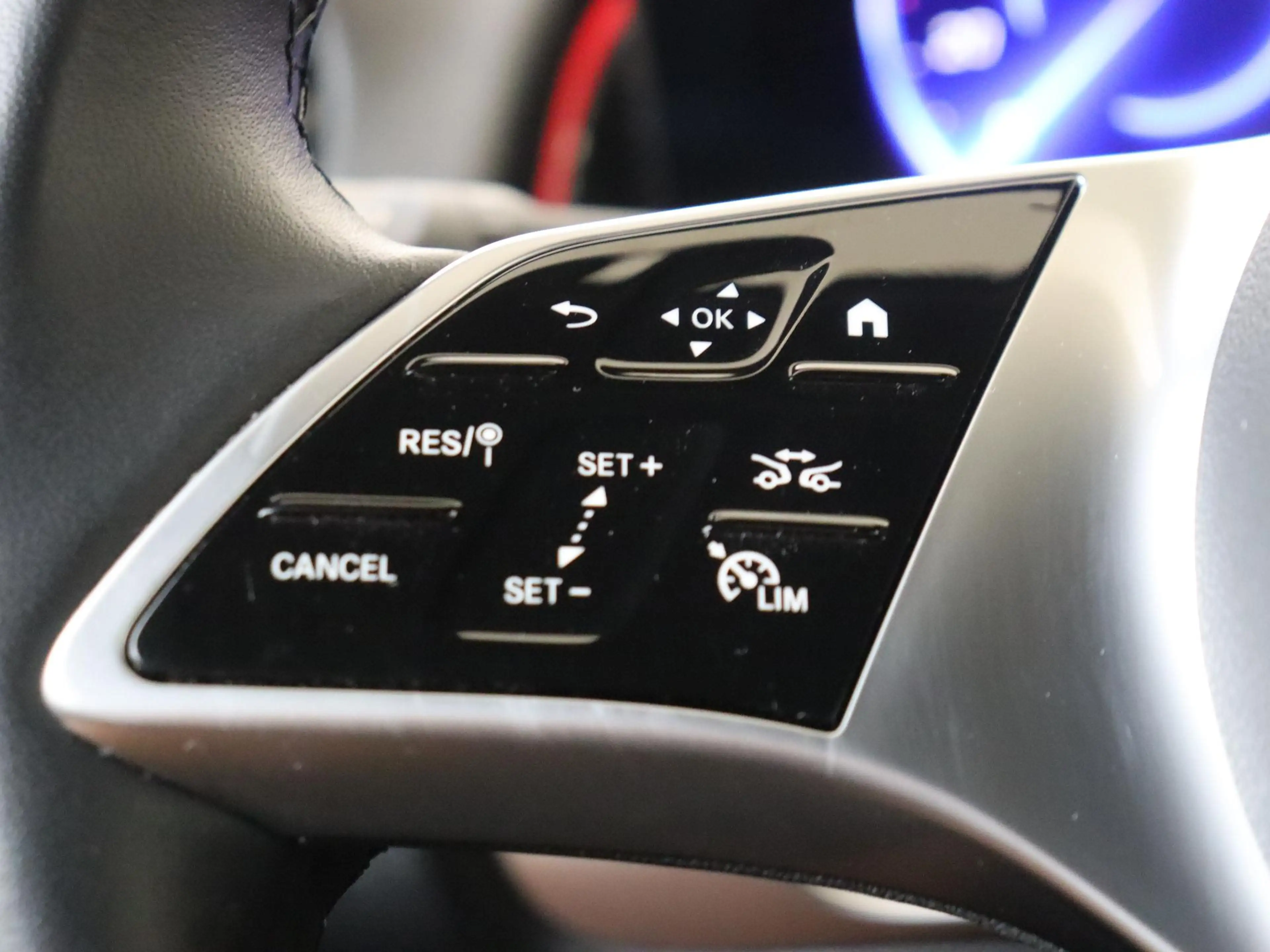 Mercedes-Benz EQB 250 250+ Essential Line LIMITED 7p. 71 kWh — photo 12