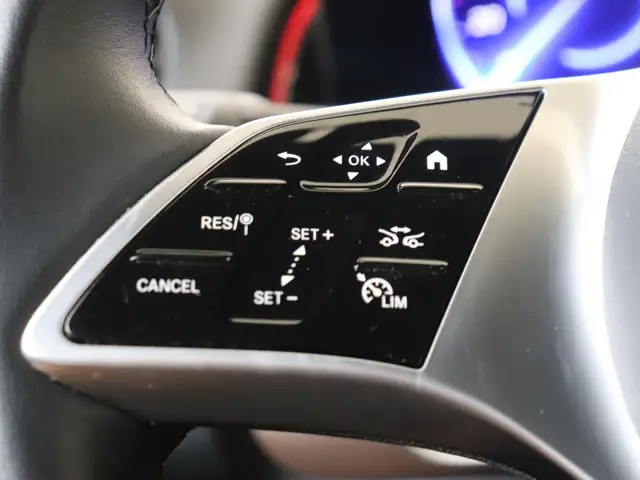 Mercedes-Benz Eqb view 12