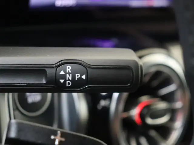 Mercedes-Benz Eqb view 14