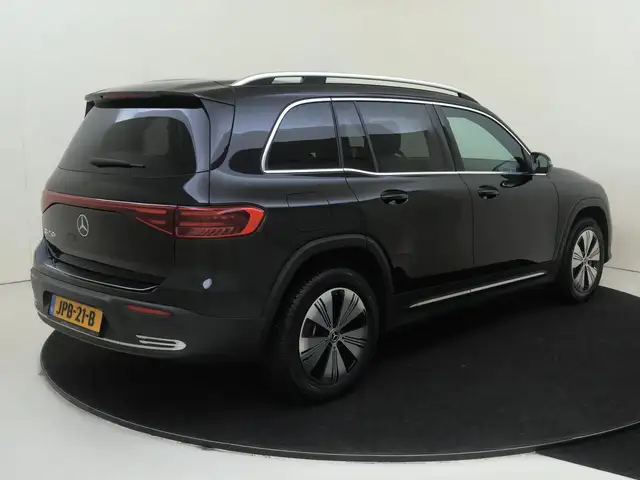 Mercedes-Benz Eqb view 4