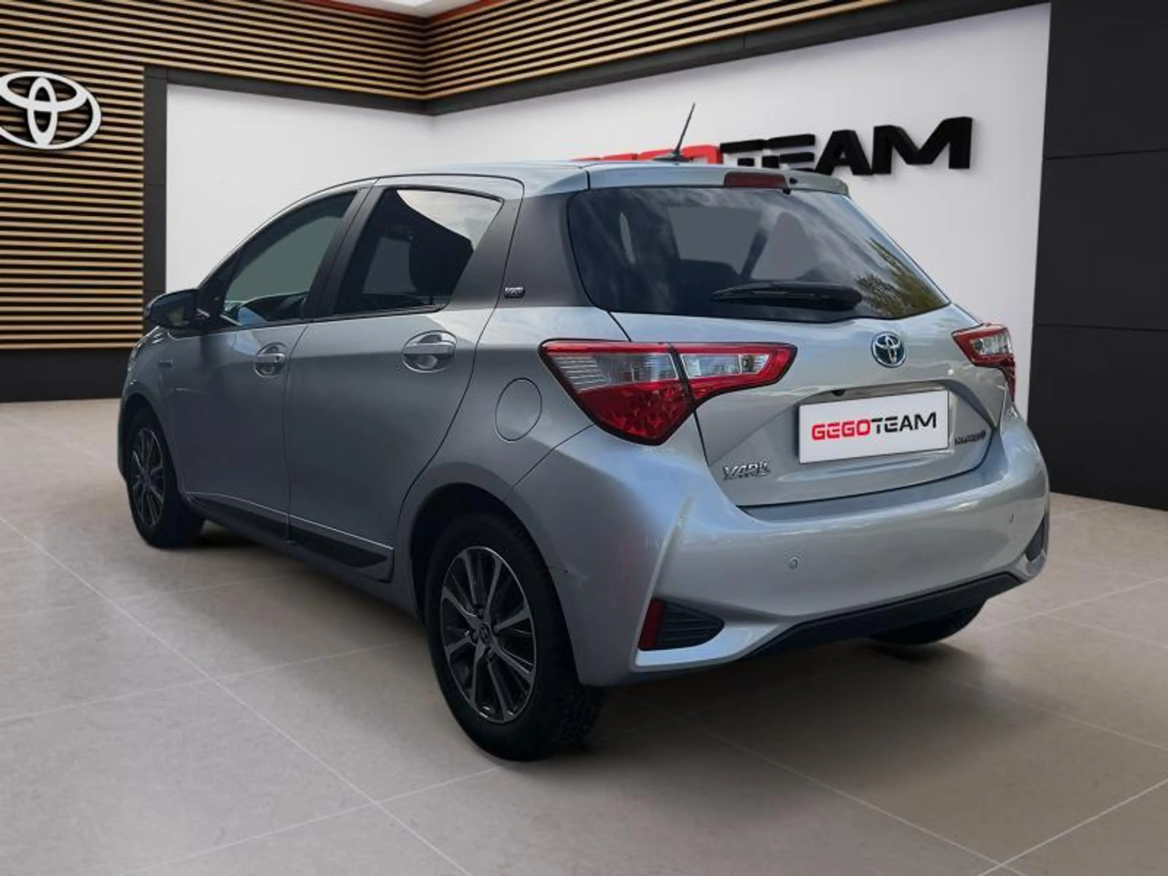 Toyota Yaris Y20 — photo 4