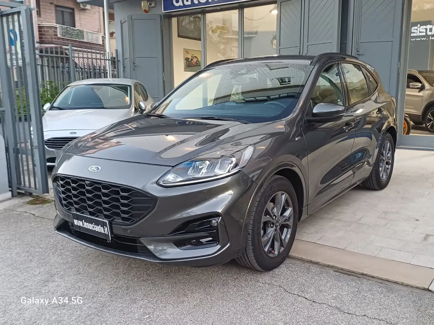 Ford Kuga Kuga III 2020 1.5 ecoblue ST-Line 2wd 120cv auto Grigio - 2