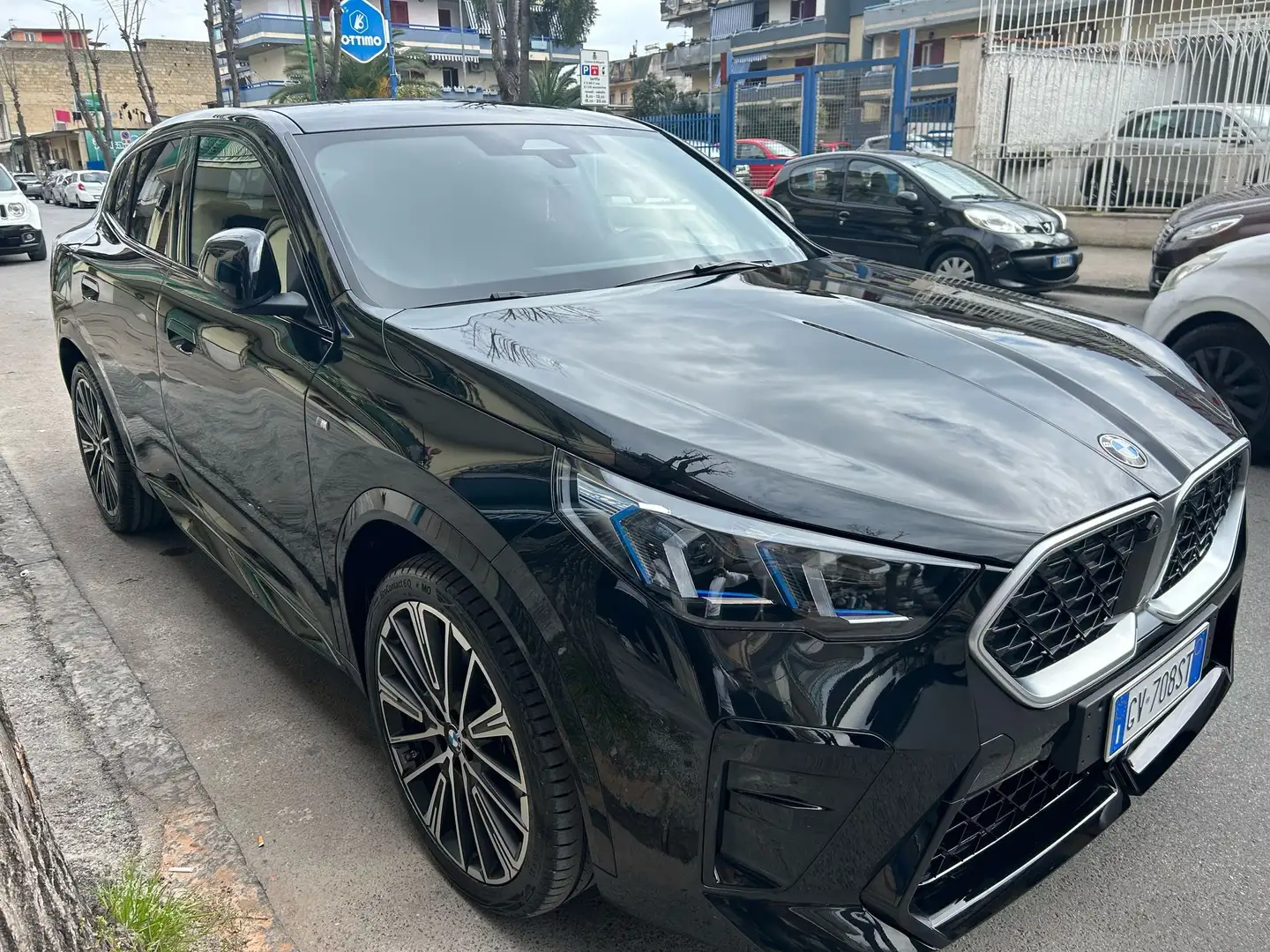 BMW X2 X2 U10 sdrive 18d MSport Pro auto Zwart - 1