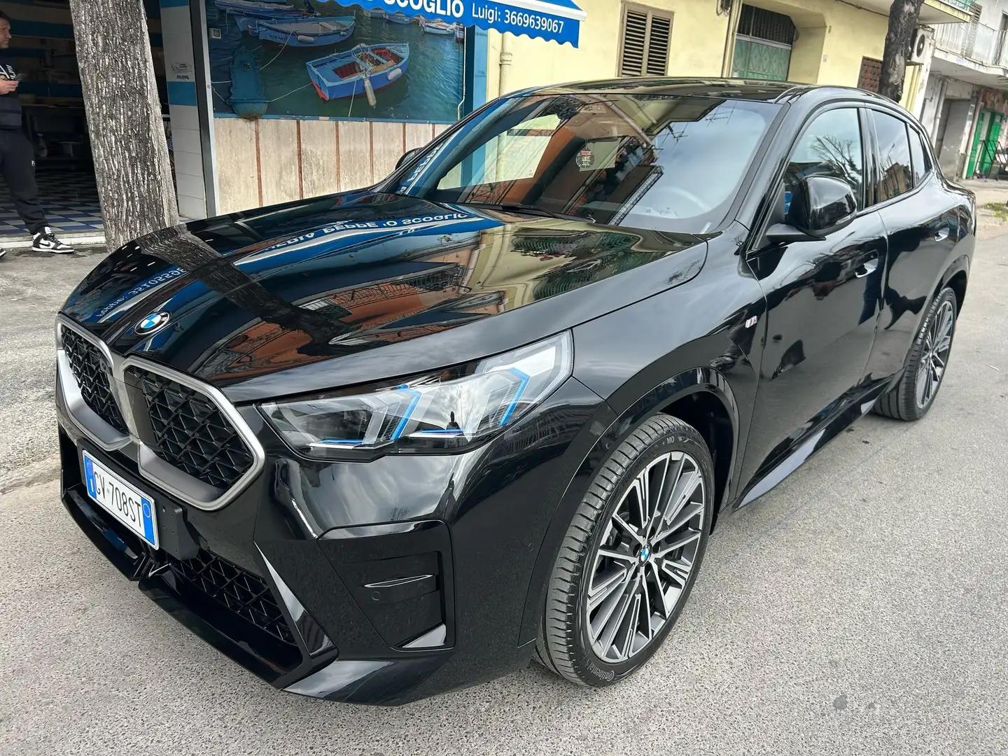 BMW X2 X2 U10 sdrive 18d MSport Pro auto Zwart - 2