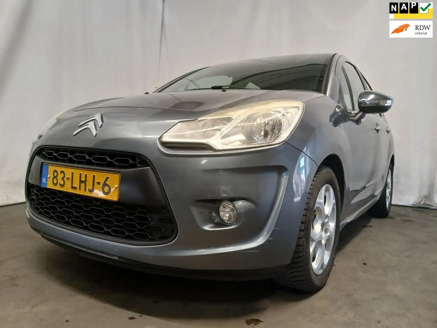 Citroen C3 1.4 VTi Ligne Business - Clima - Motor Schade Gris - 1