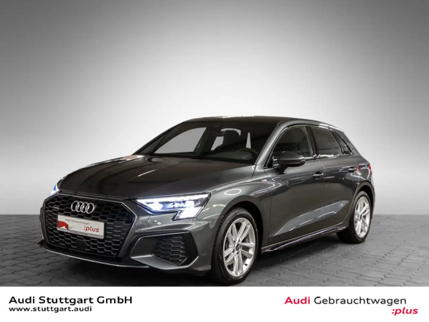 Audi A3 40 TFSI qu S line AHK Matrix Pano Grau - 1