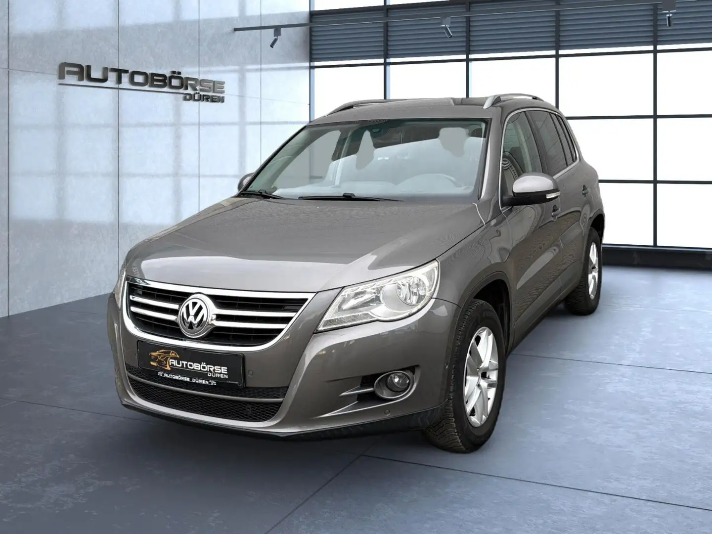 Volkswagen Tiguan Sport & Style 2.0l PDC/Sportpacket/1.Hand Gris - 2