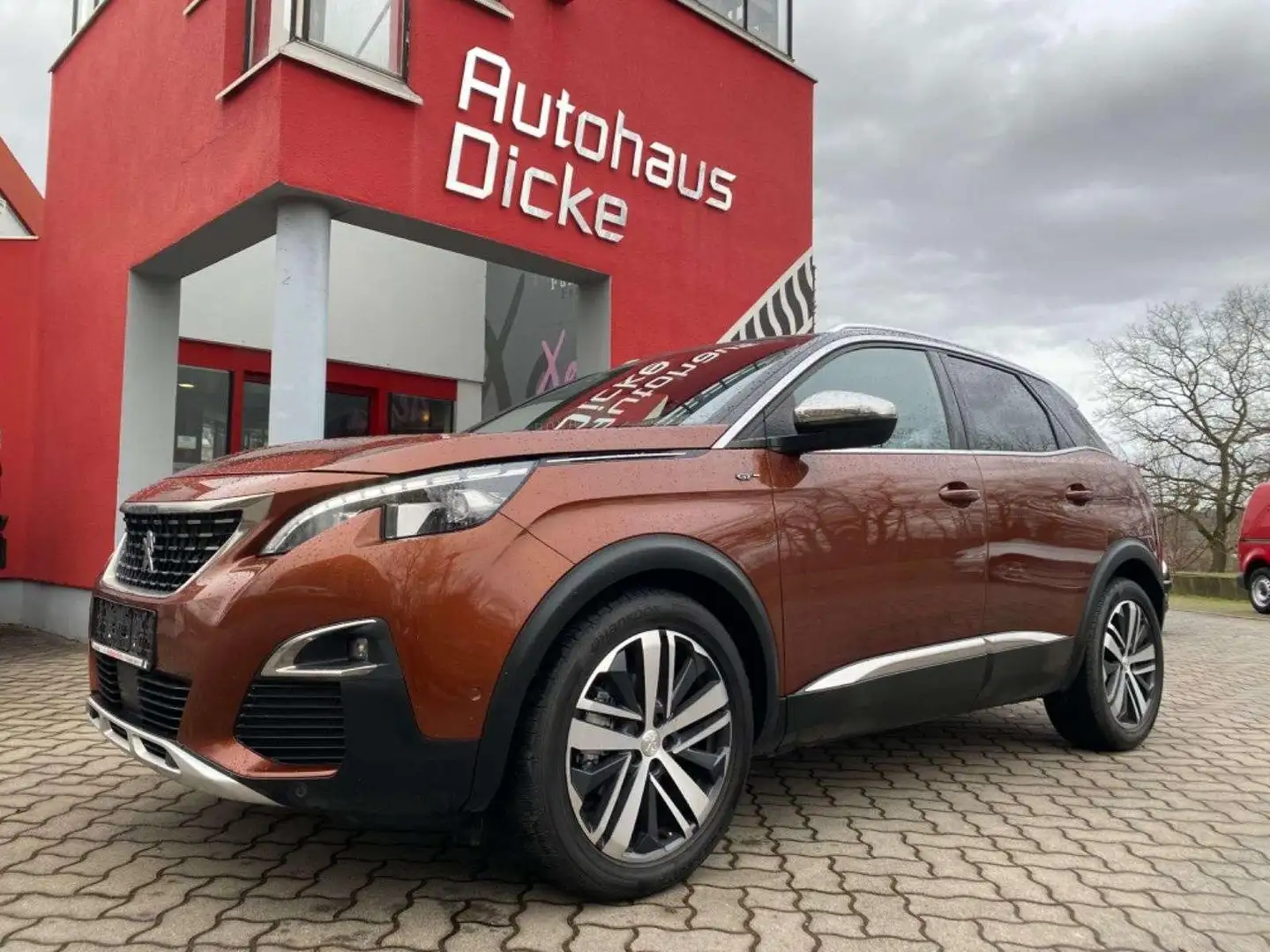 Peugeot 3008 GT Standheizg Sitzh Massagesitze Panoramad - 1