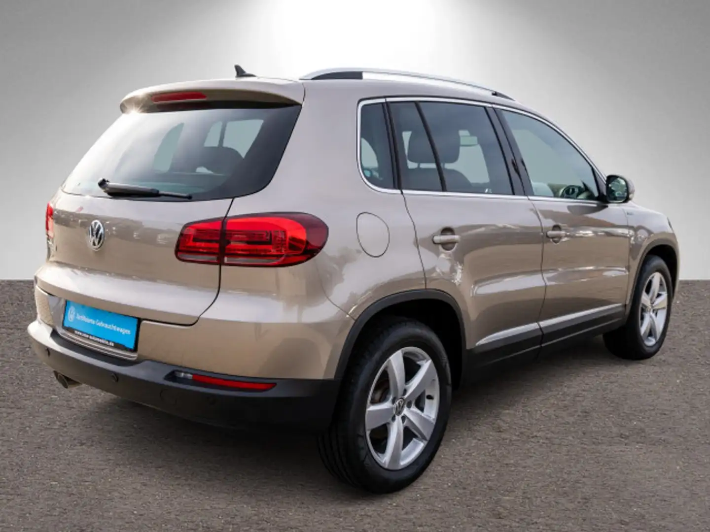Volkswagen Tiguan Lounge 2.0 TDI Navi RFK PANO SHZ AHK Beige - 2