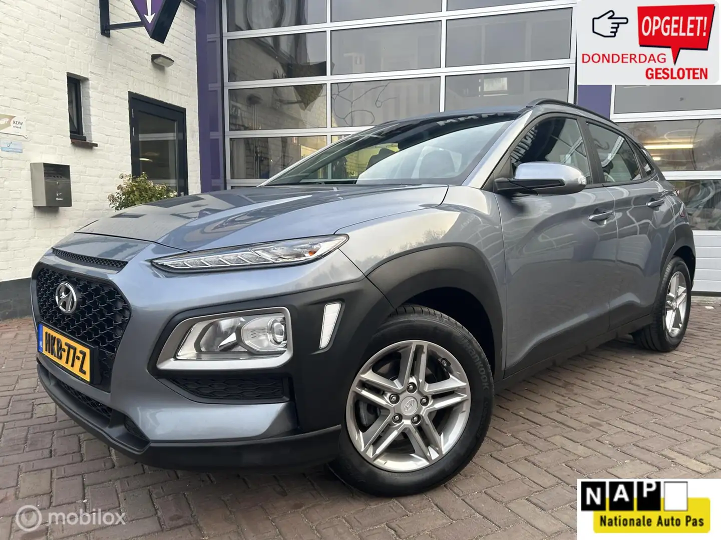 Hyundai KONA 1.0T Comfort * AIRCO * CAR PLAY * ACHTER CAMERA Grau - 1