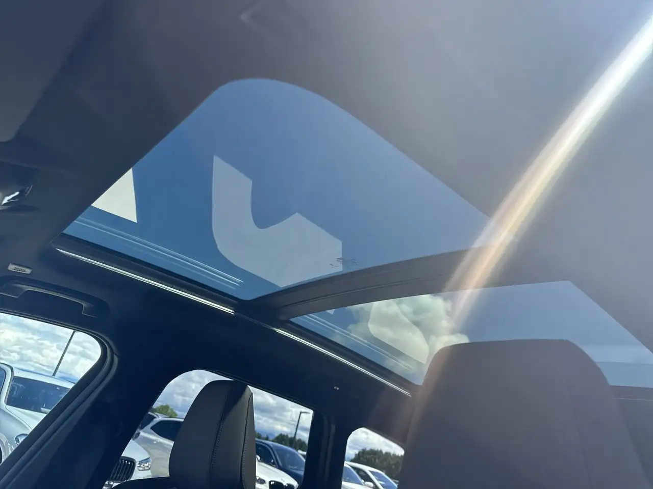 BMW X1 снимка BMW X1