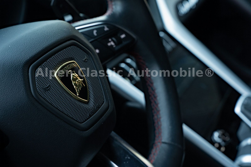 Lamborghini Urus 4.0 V8 B&O, Massage, TV, Sitzbelüftung — photo 7