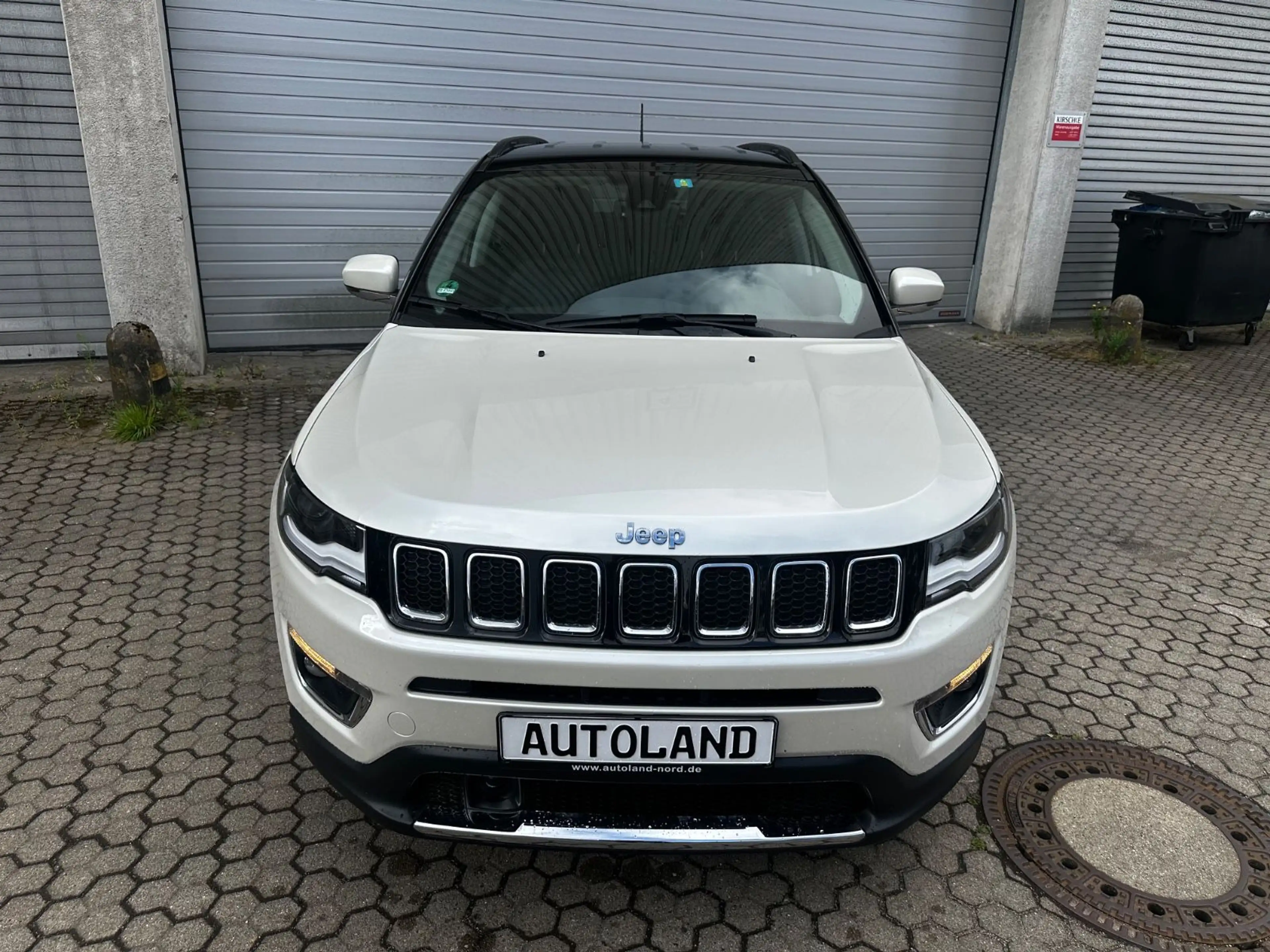 Jeep Compass 1.4M.AIR Open Edition 4WD*weiß Metallic* — photo 9
