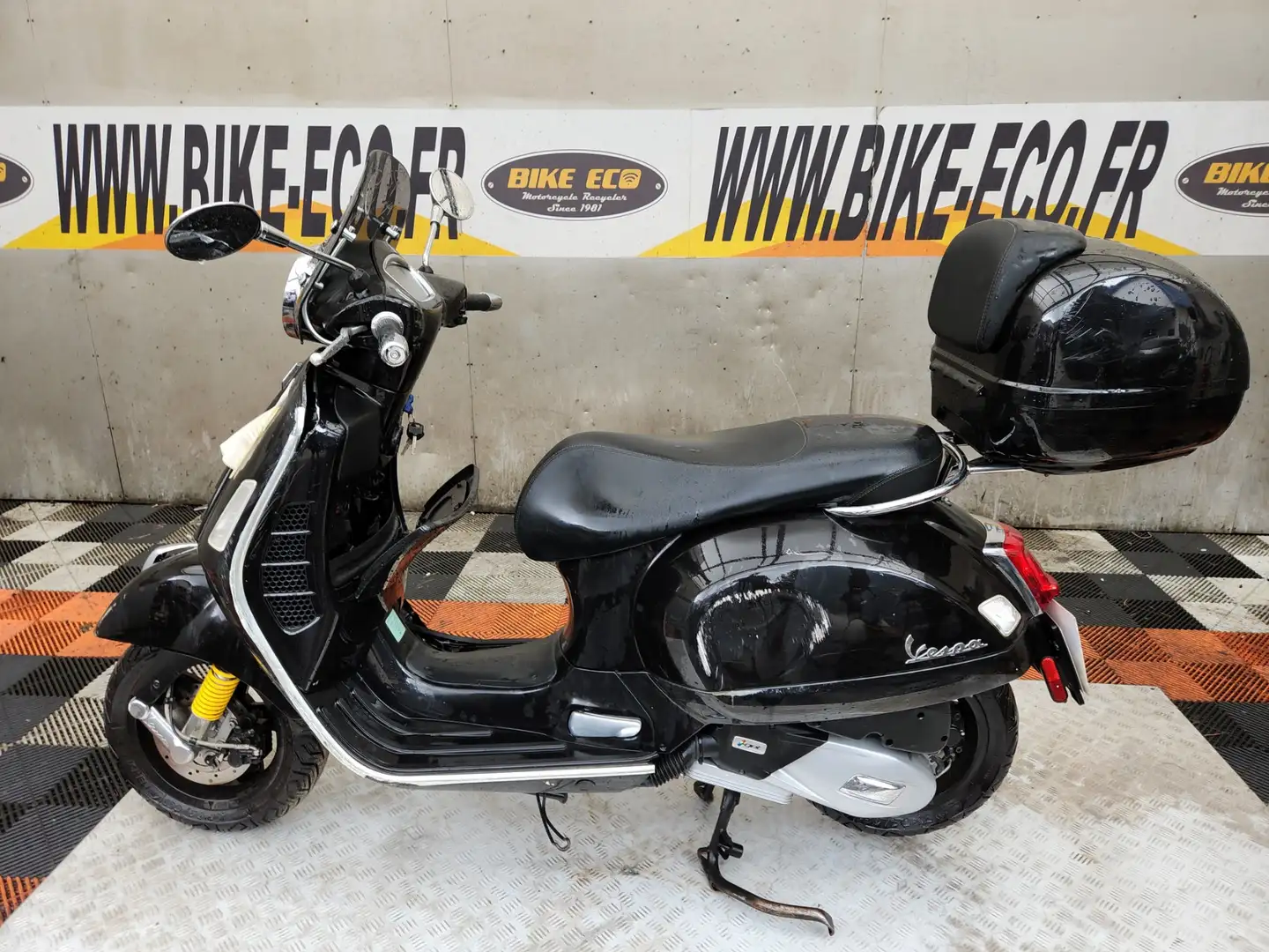 Piaggio GTS 125 Noir - 2