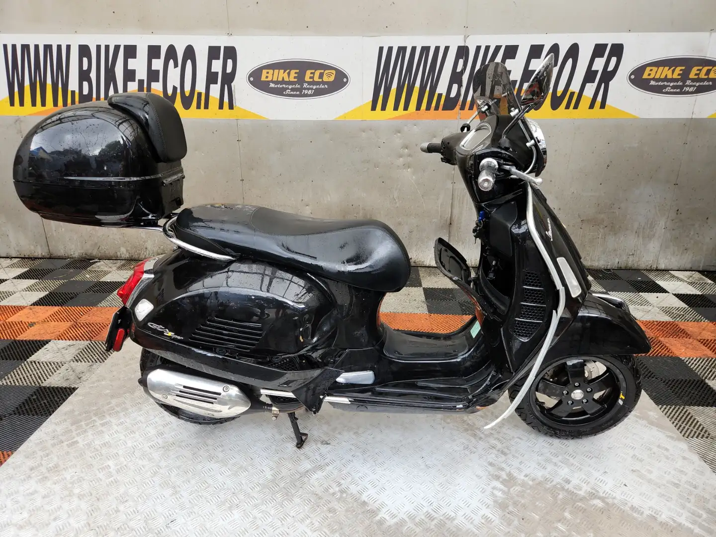 Piaggio GTS 125 Noir - 1