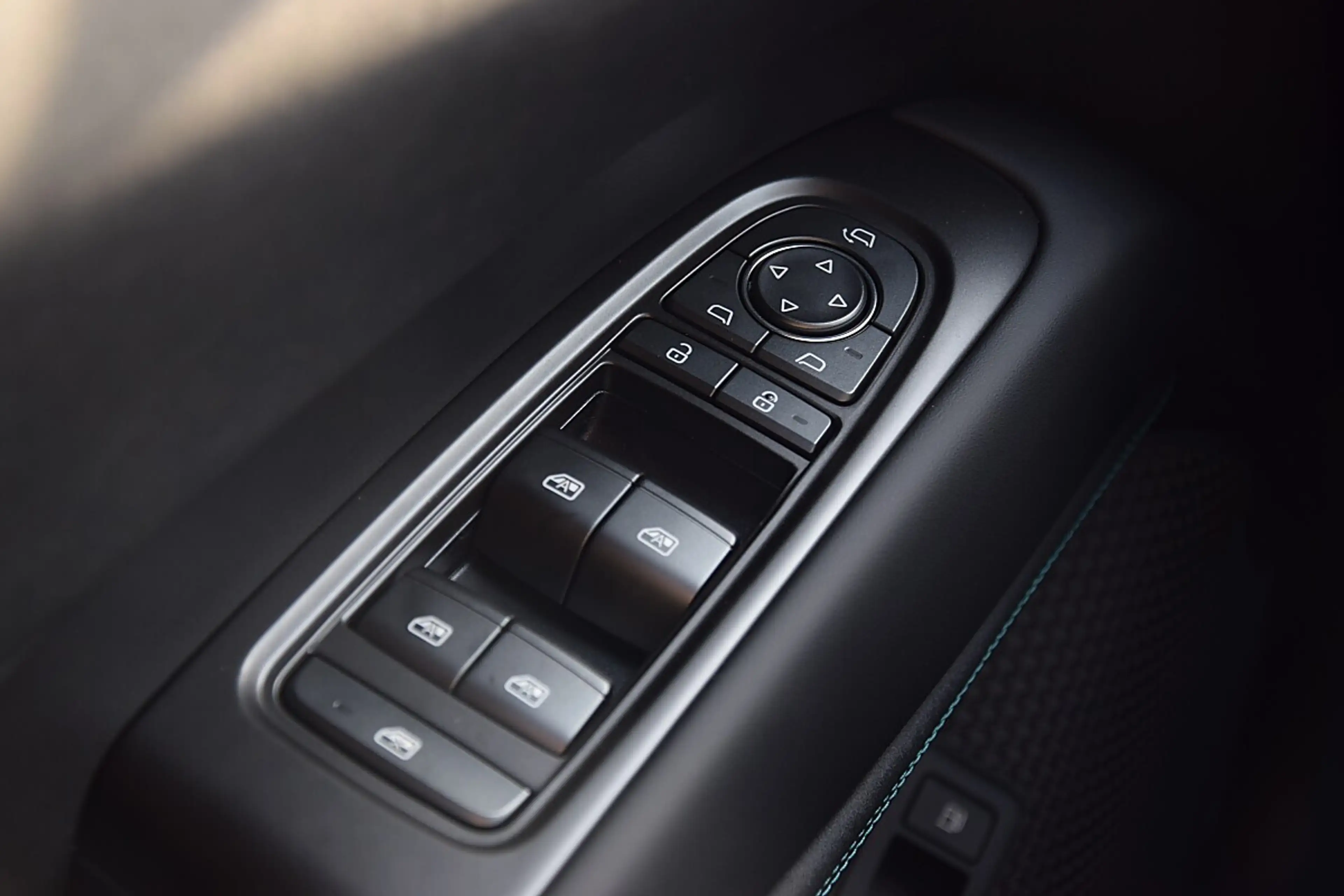 BYD Seal 6 DM-i Touring PHEV 19kWh Comfort Österreich Pake... — photo 11