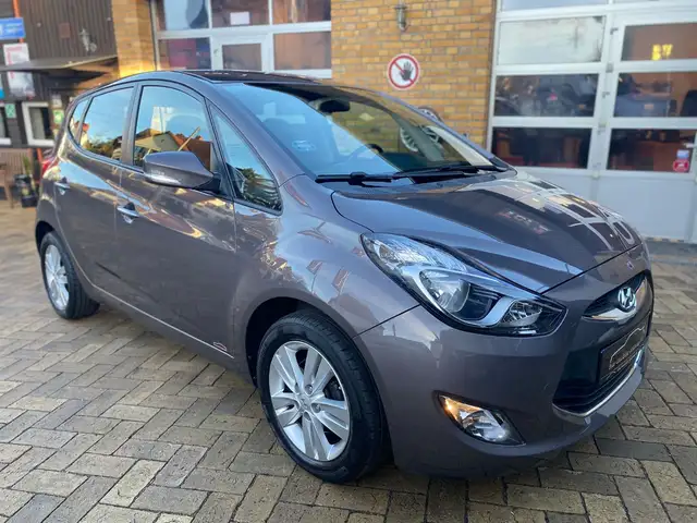 Hyundai iX20 Leder SHZ Klima Kamera Navi Tempomat 1.Hand
