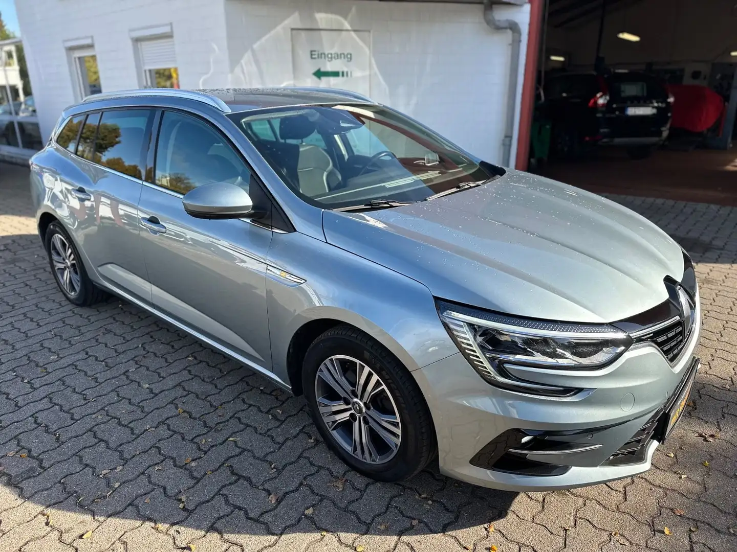 Renault Megane IV Grandtour Intens/AHK/VIRTUAL/HEAD-UP Silber - 2