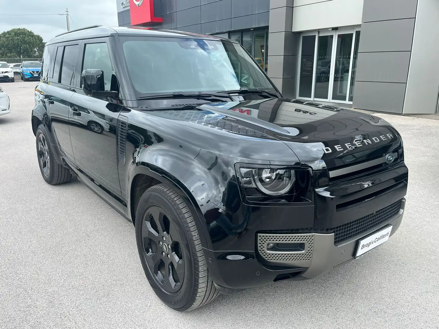 Land Rover Defender 110 3.0D I6 200 CV AWD Auto X-Dynamic SE Nero - 1