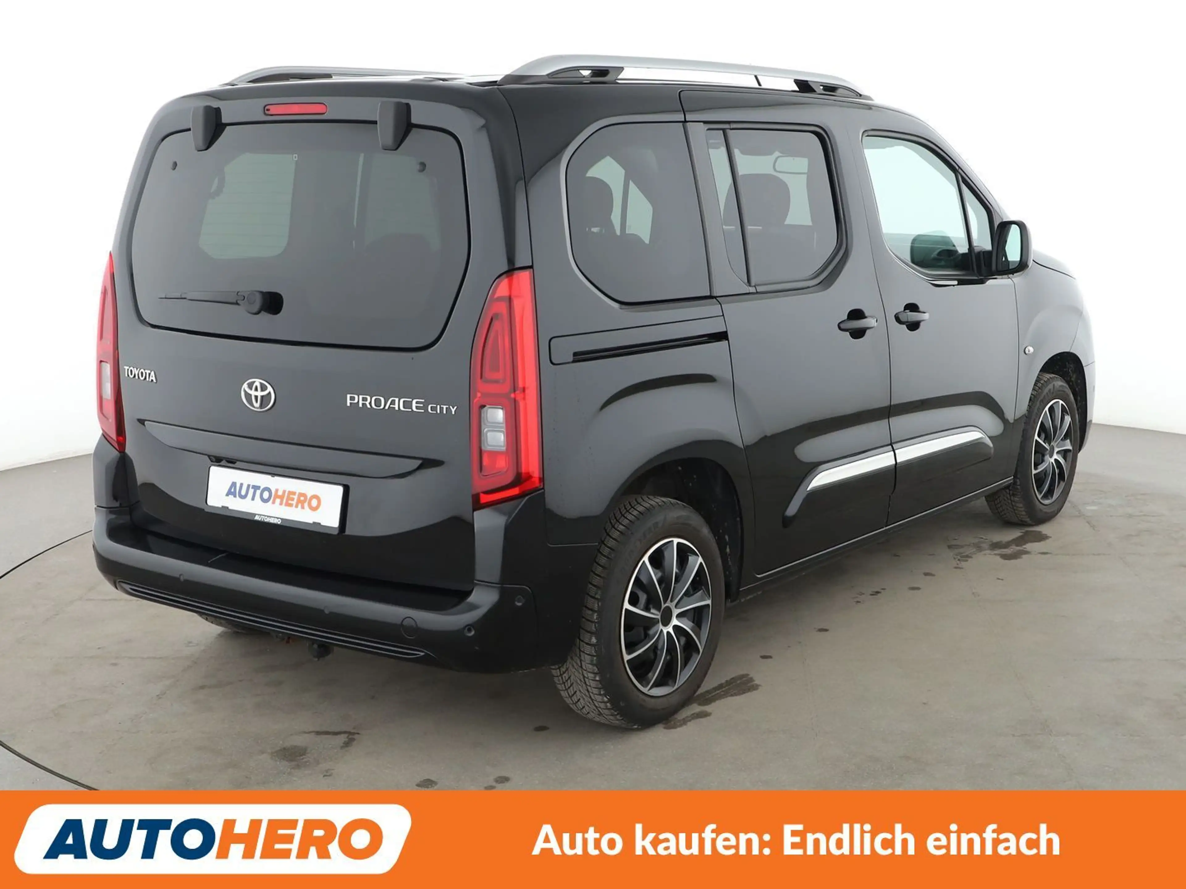 Toyota Proace City 1.5 D-4D L1 Team D*NAVI*TEMPO*CAM*PDC*AHK* — photo 6