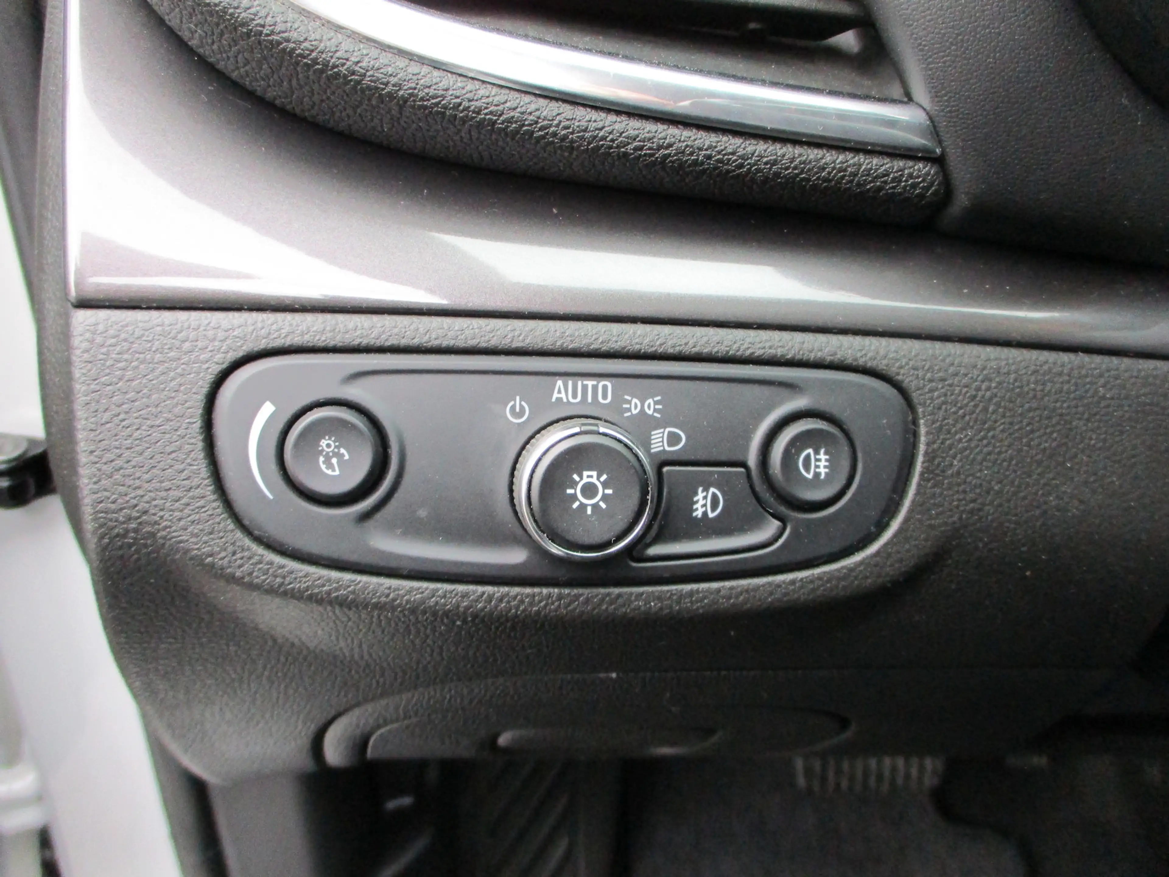 Opel Mokka X 1.4 Turbo Innovation *LED*Navi*Kamera* — photo 11
