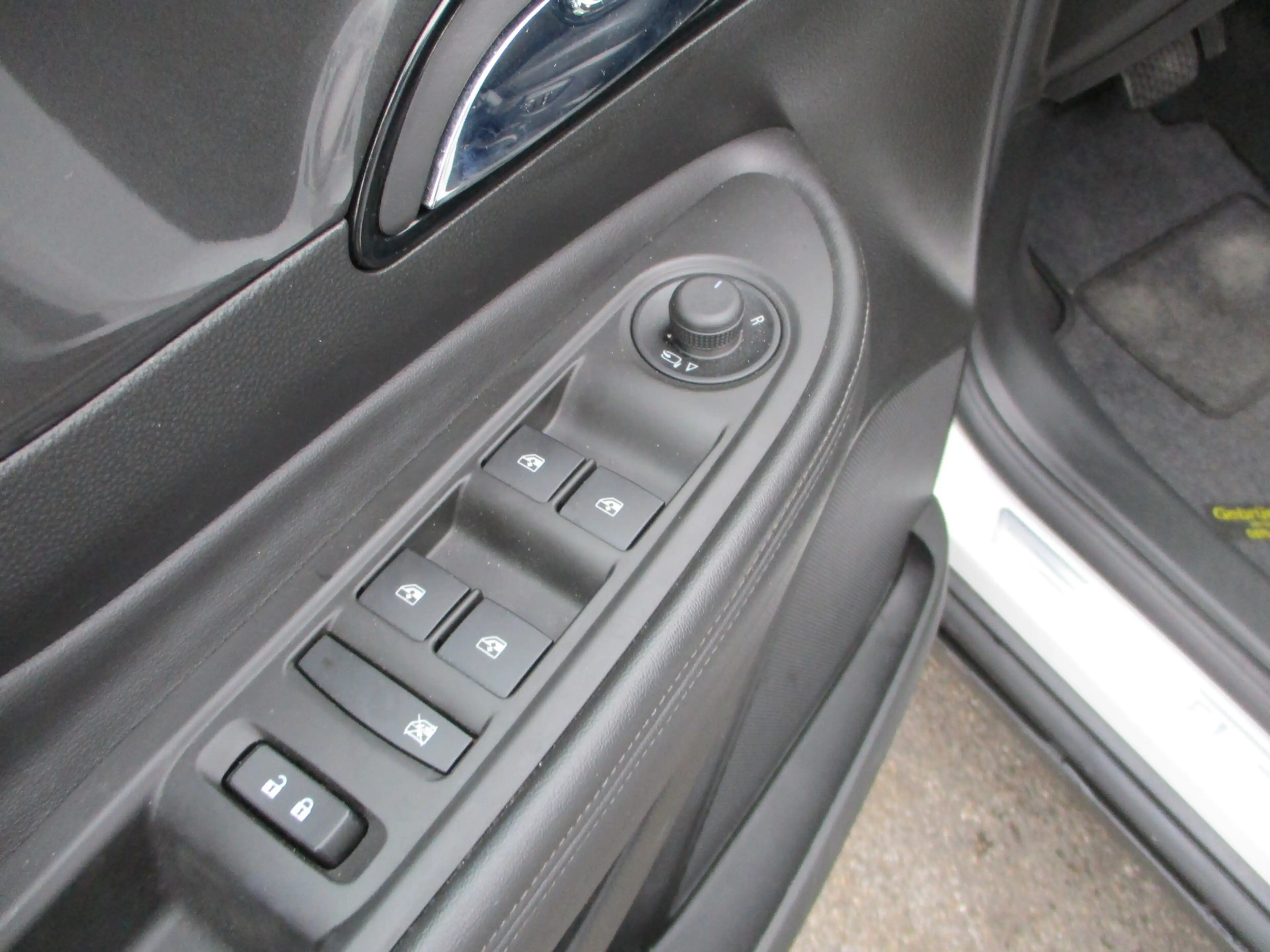 Opel Mokka X 1.4 Turbo Innovation *LED*Navi*Kamera* — photo 10