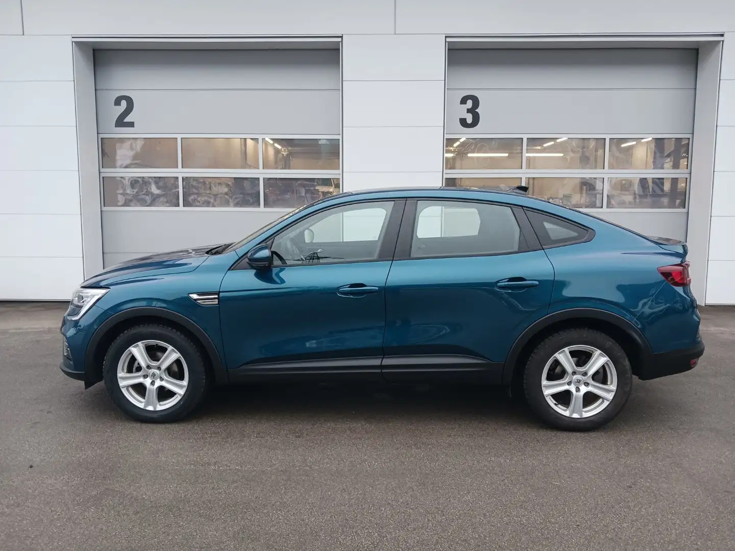 Renault Arkana EDC Evolution Aut. Blau - 2