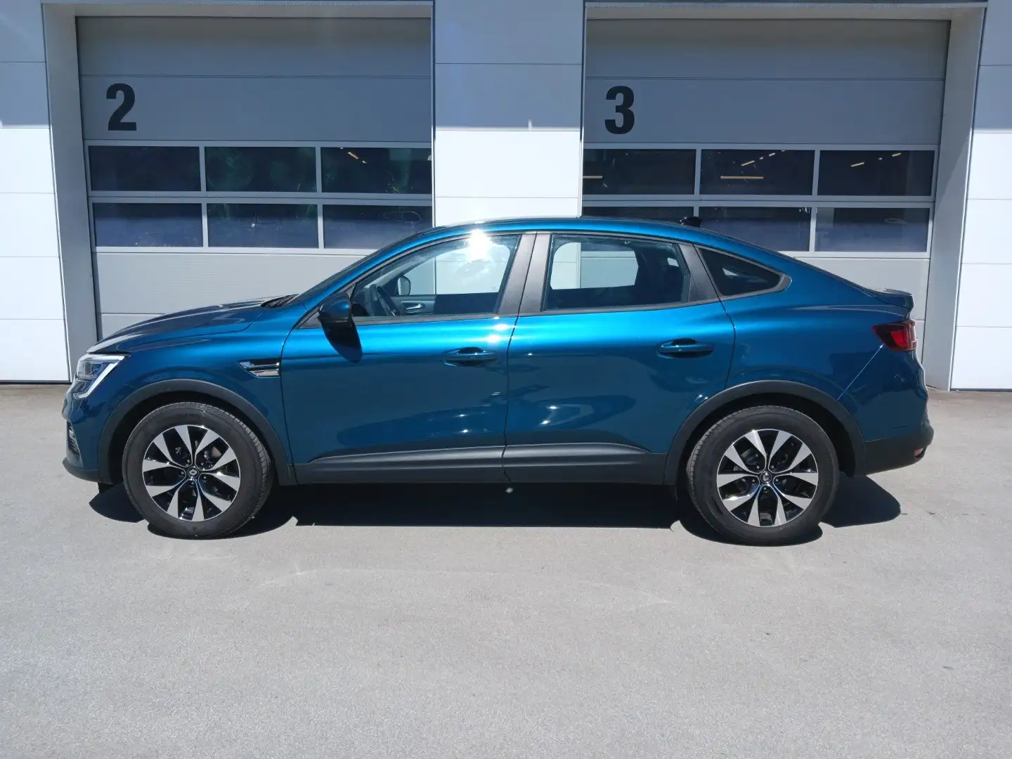 Renault Arkana EDC Evolution Aut. Blau - 2