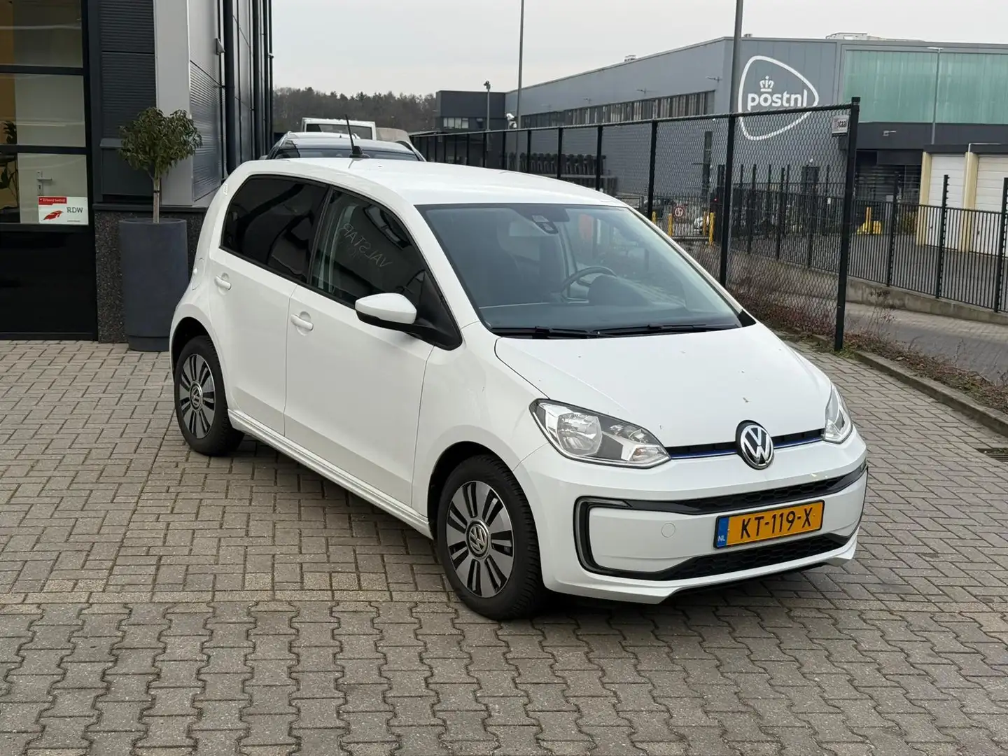 Volkswagen e-up! E-up! | Stoelverwarming | DAB | SoH 86 % ! Blanc - 1