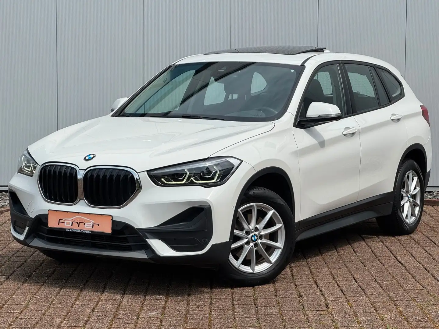 BMW X1 18d "sDrive" "Advantage" LED CAM LHZ NAVI ALU Blanco - 1