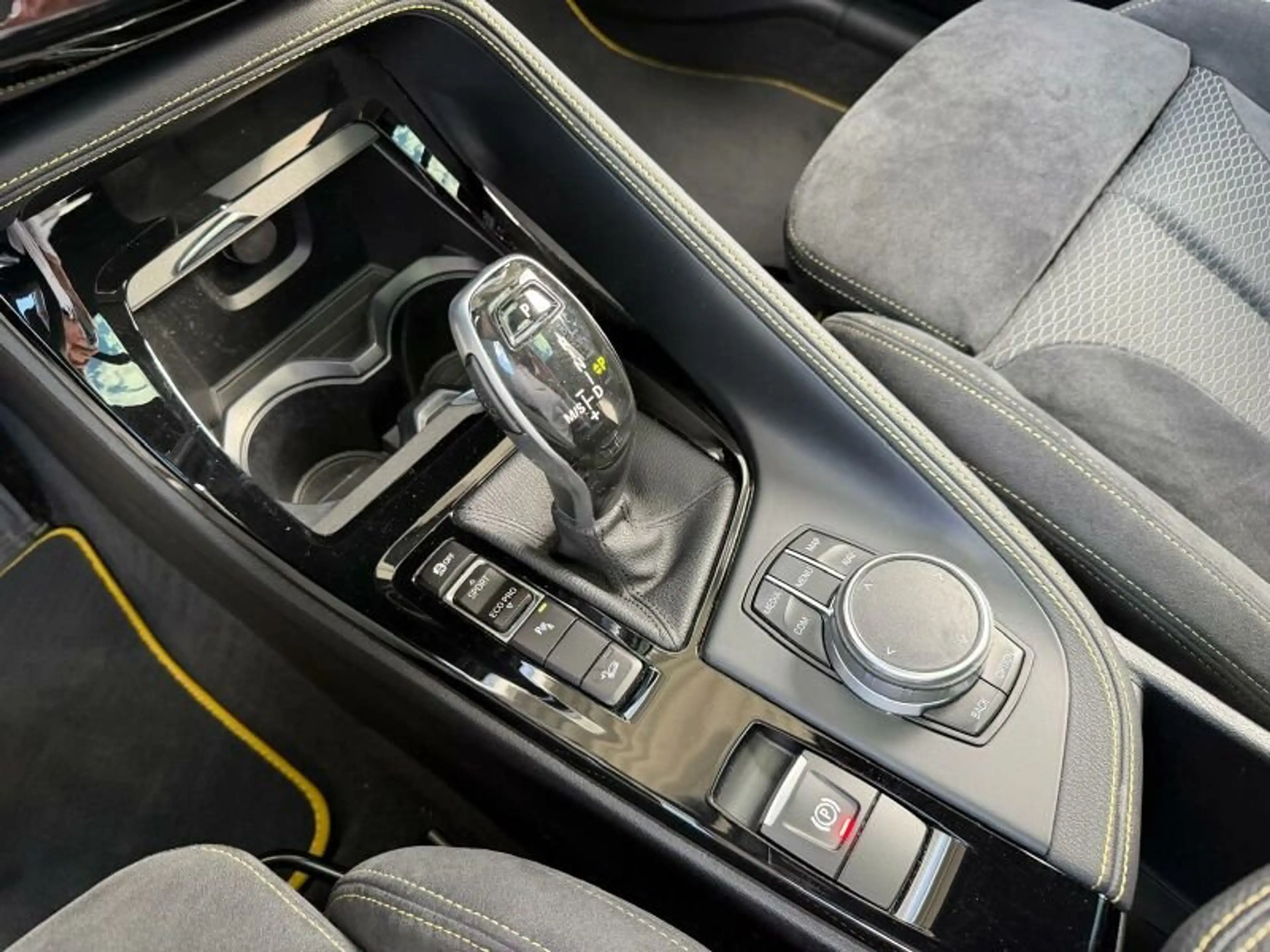 BMW X2 xDrive20d LED/NaviPlus/HuD/Shz/Alcantara LED/NaviP — photo 10