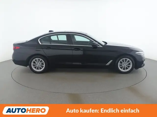 BMW 5 Series view 7