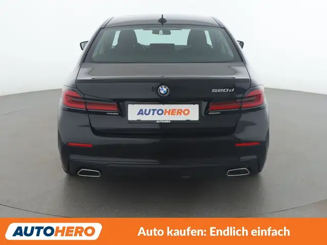 BMW 5 Series view 5