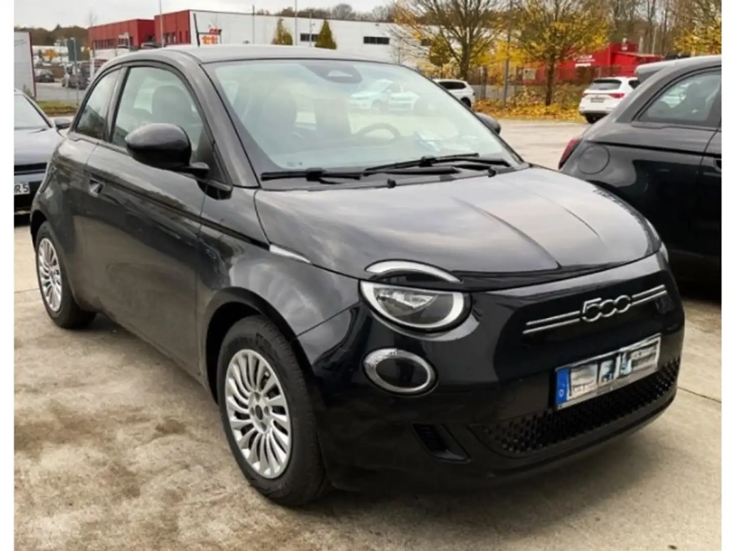Fiat 500e e neuer Action Automatik Komfort,-Radio & Winter-P Schwarz - 2