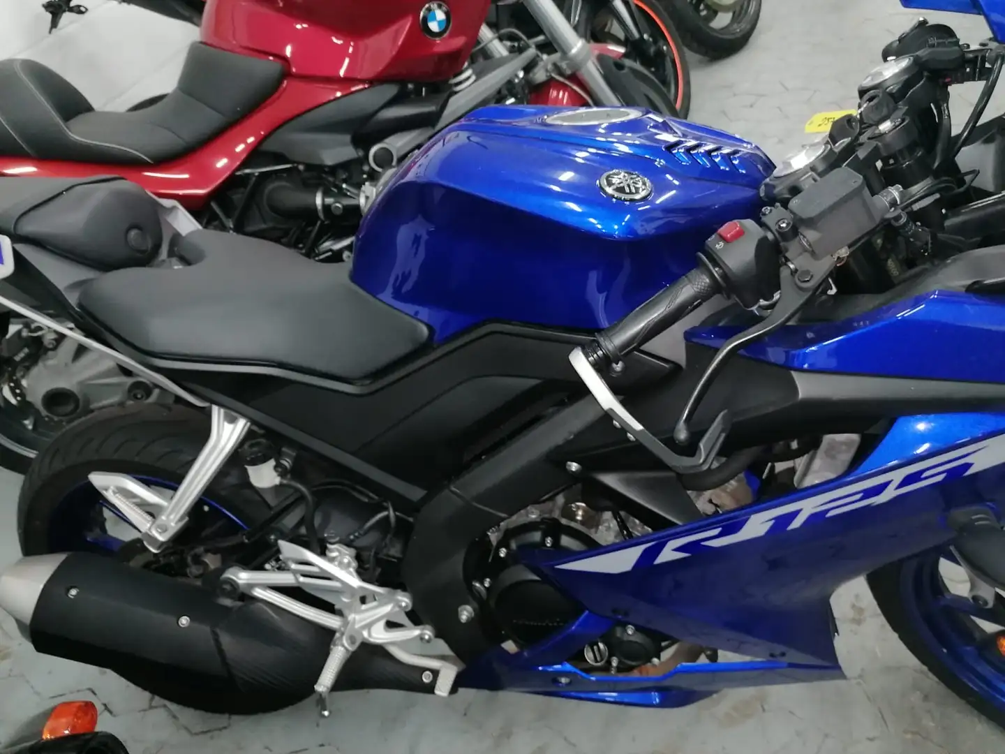 Yamaha YZF-R125 Albastru - 2