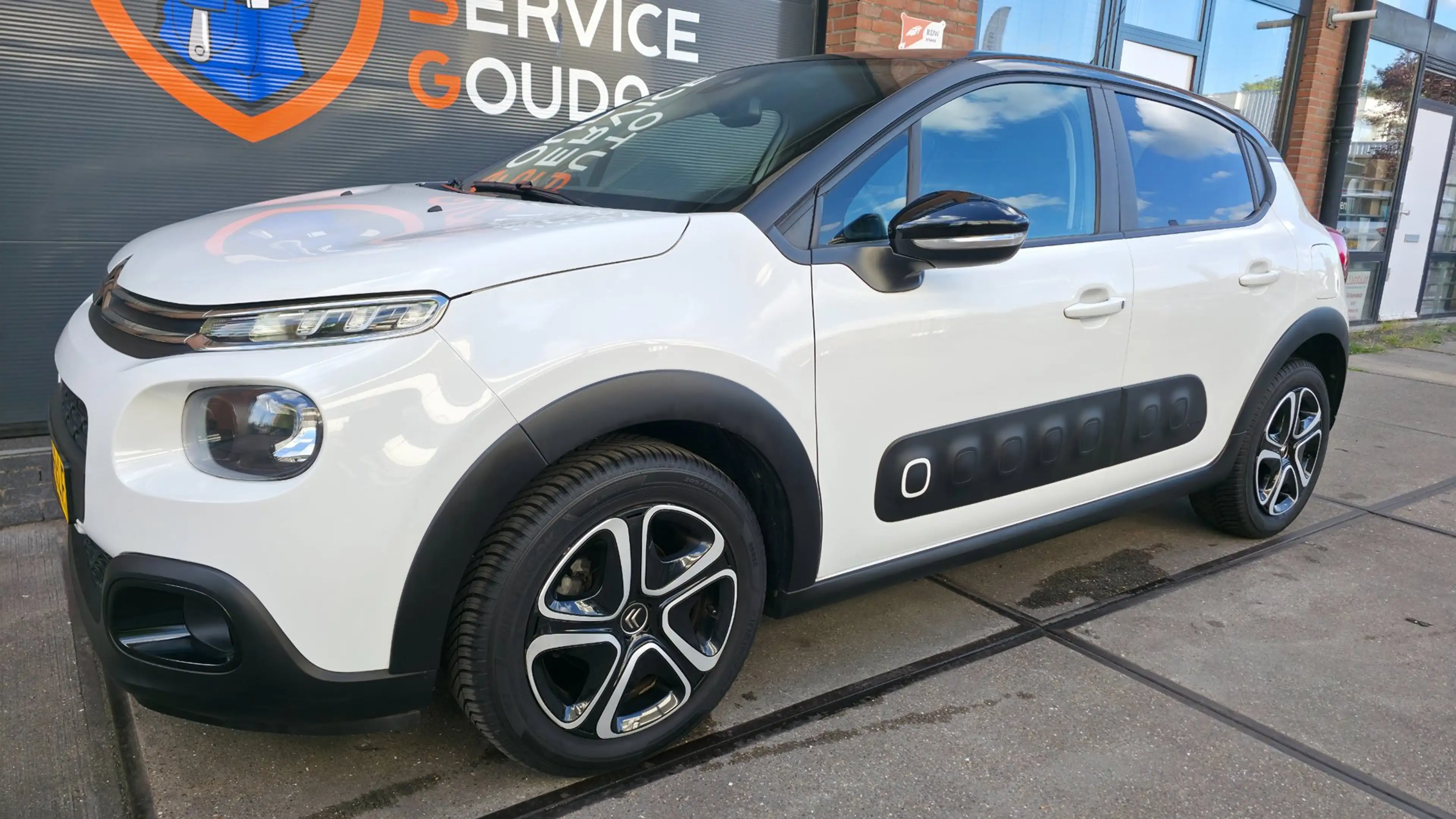 Citroen C3 1.2 PureTech S&S Feel Edition l Carplay l — photo 6