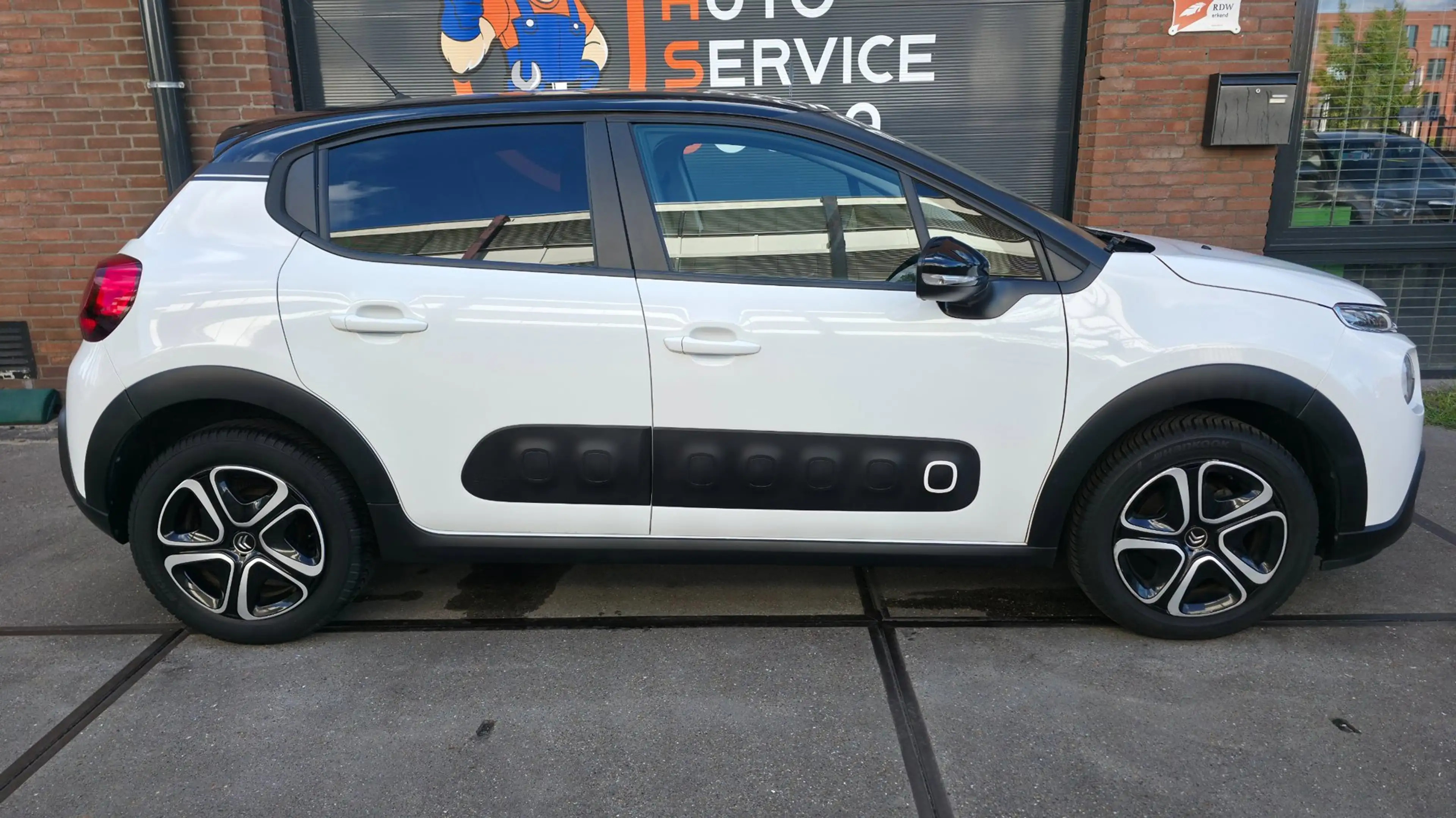 Citroen C3 1.2 PureTech S&S Feel Edition l Carplay l — photo 3