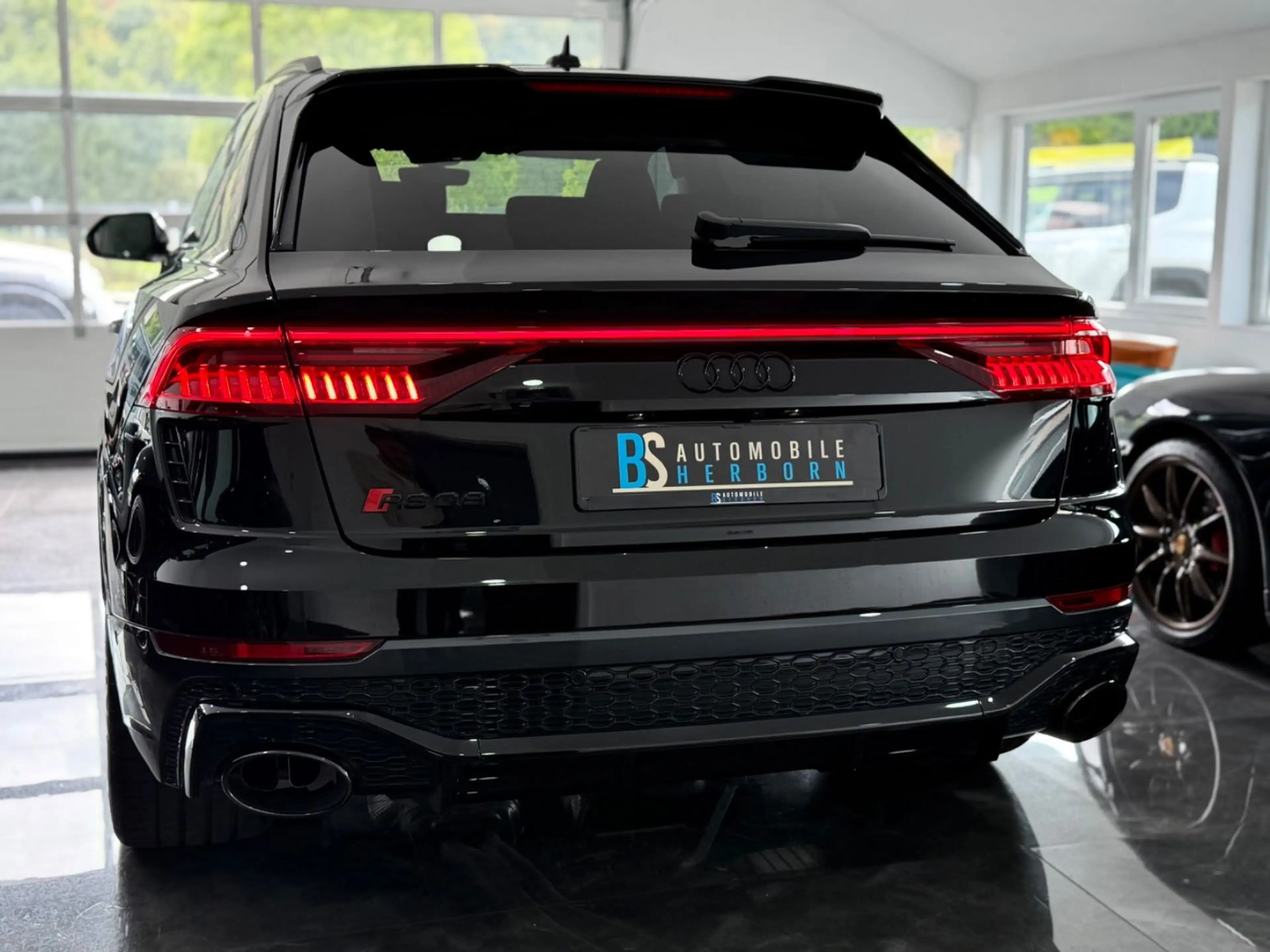 Audi RS Q8 4.0 TFSI quattro/Pano/360°/Dynamic+/305kmh — photo 6