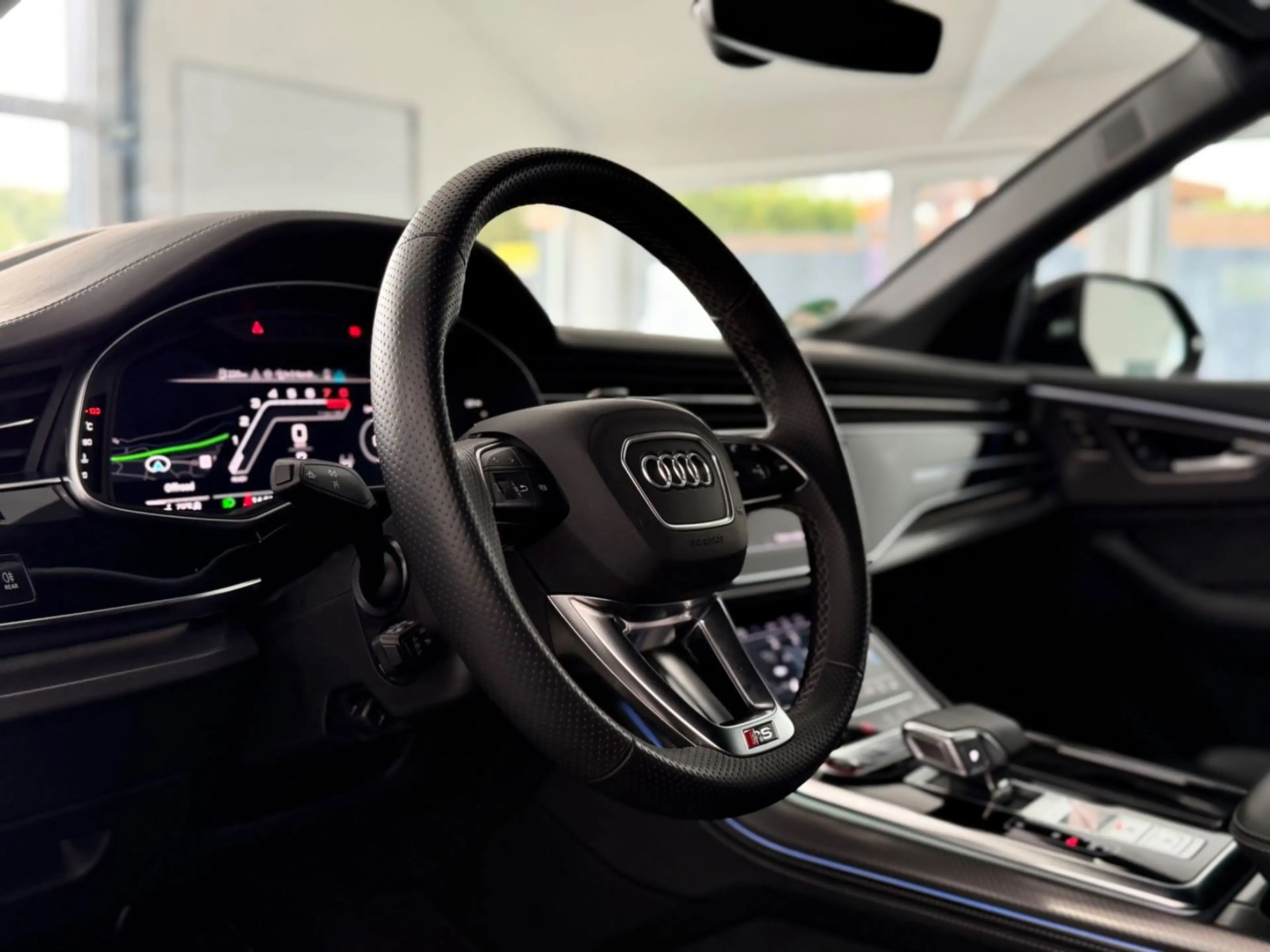 Audi RS Q8 4.0 TFSI quattro/Pano/360°/Dynamic+/305kmh — photo 12